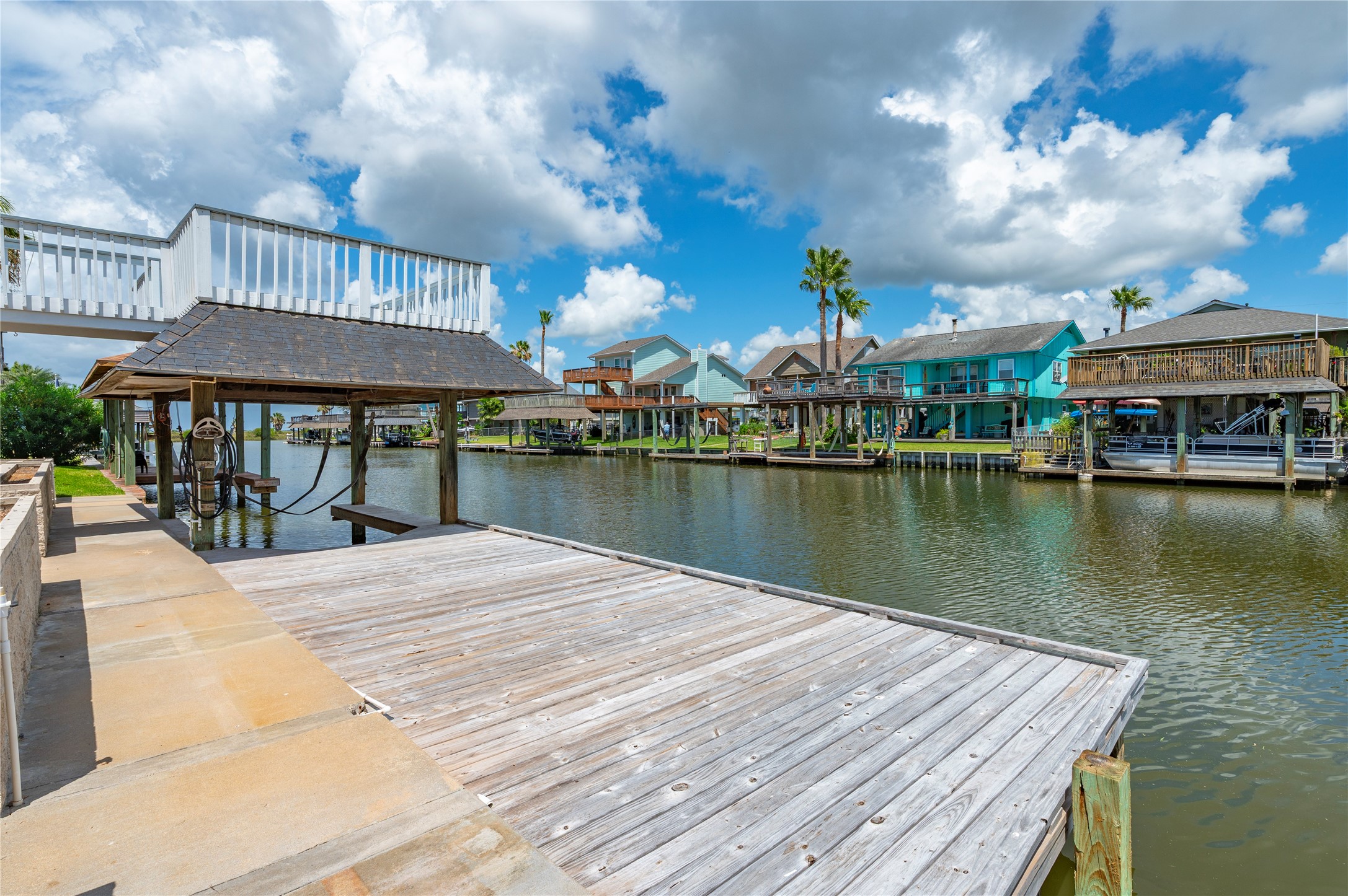 920 Bonita Street, Bayou Vista, TX 77563