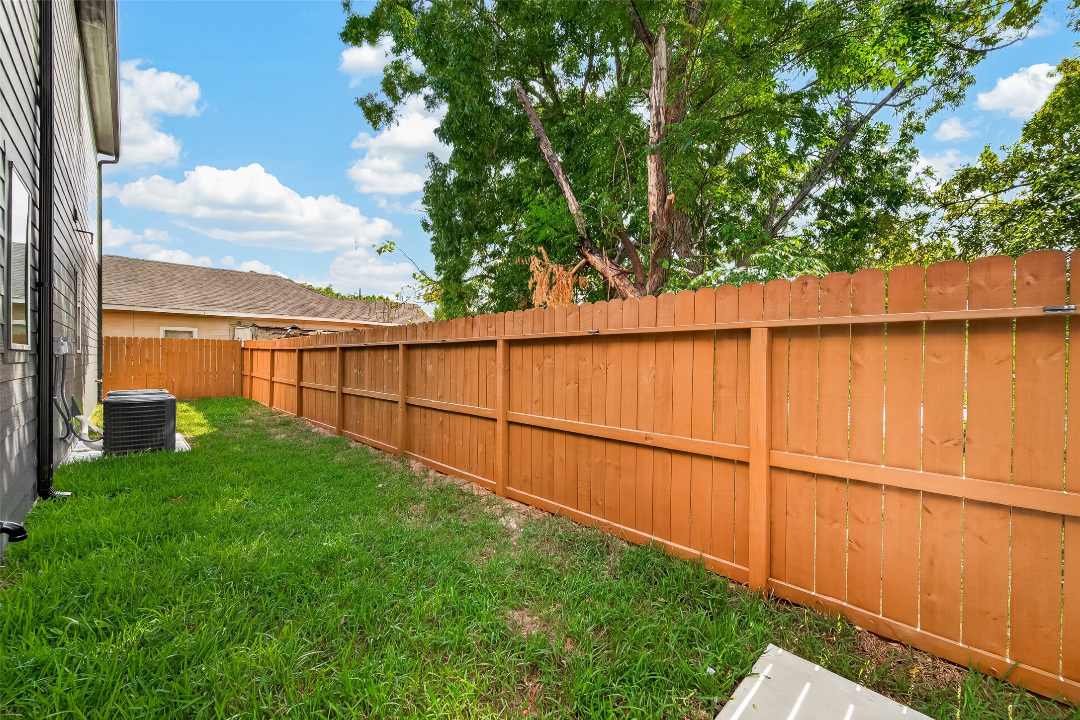 3313 Sampson Street, Houston, TX 77004