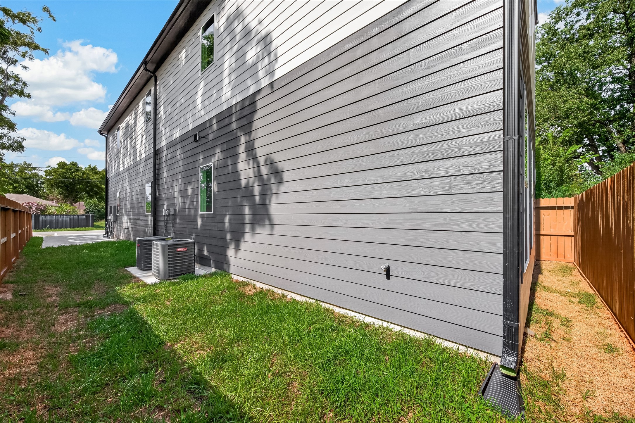 3313 Sampson Street, Houston, TX 77004