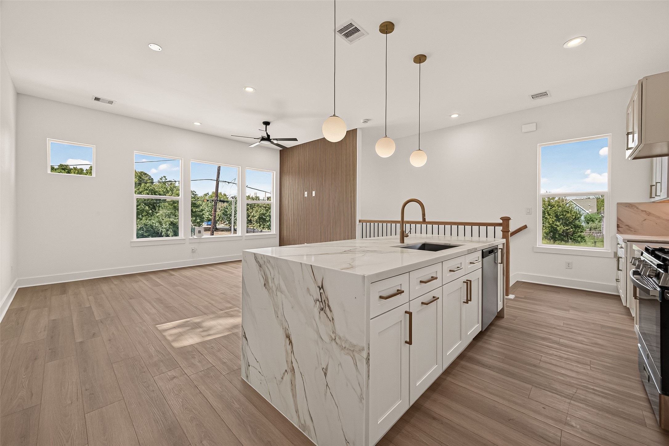 3313 Sampson Street, Houston, TX 77004