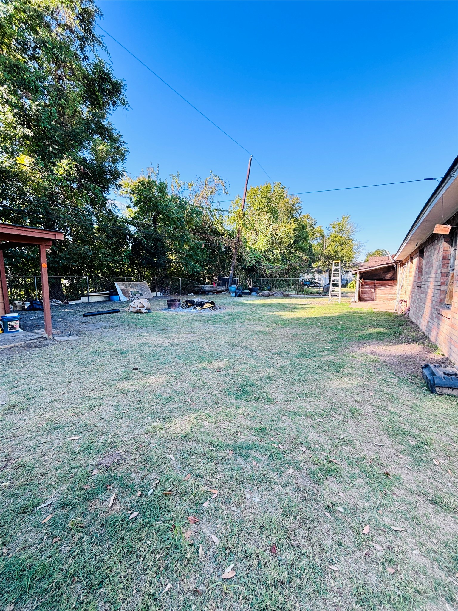Spacious Backyard