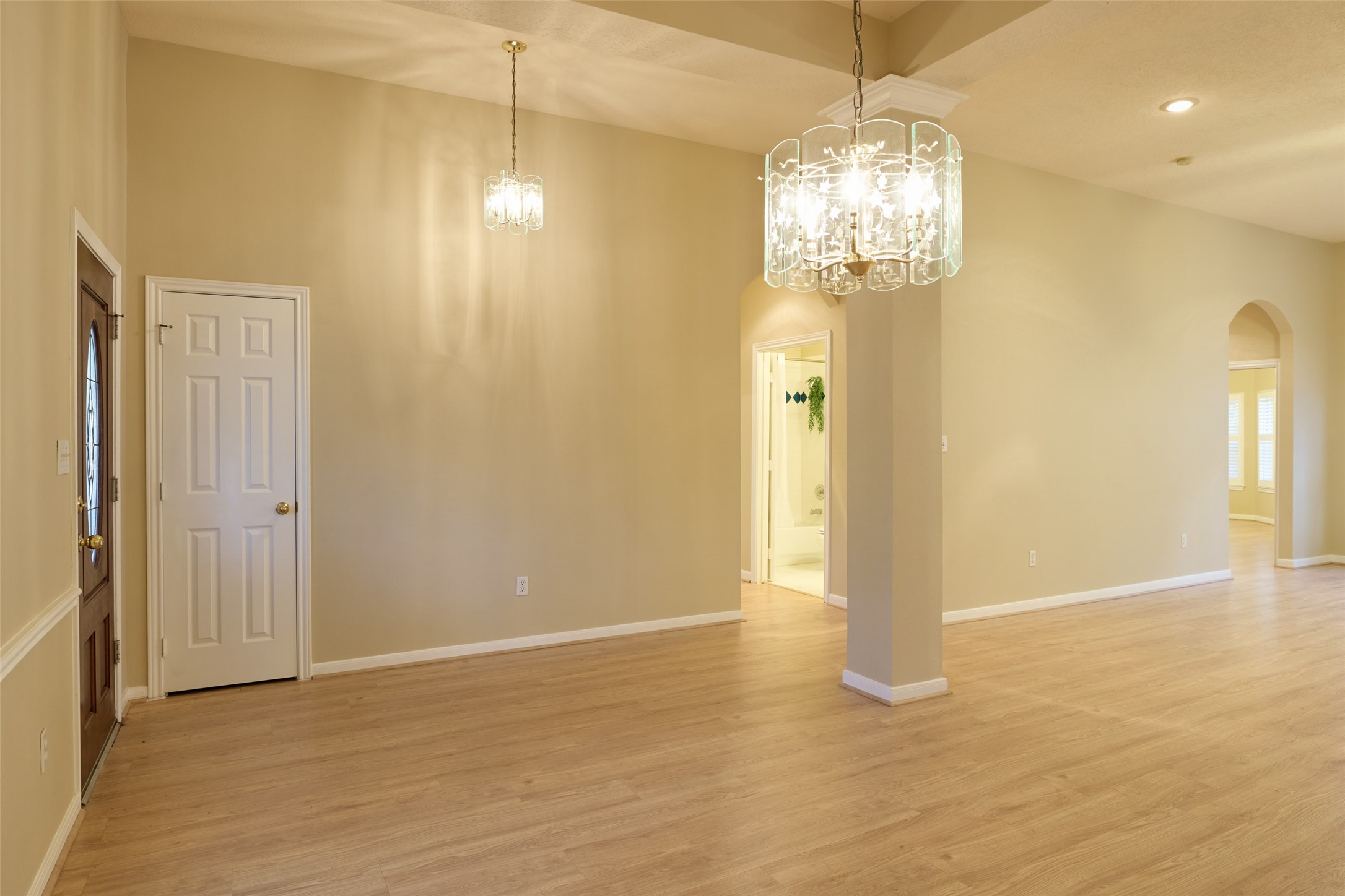 12 Timber Lane, Conroe, TX 77384