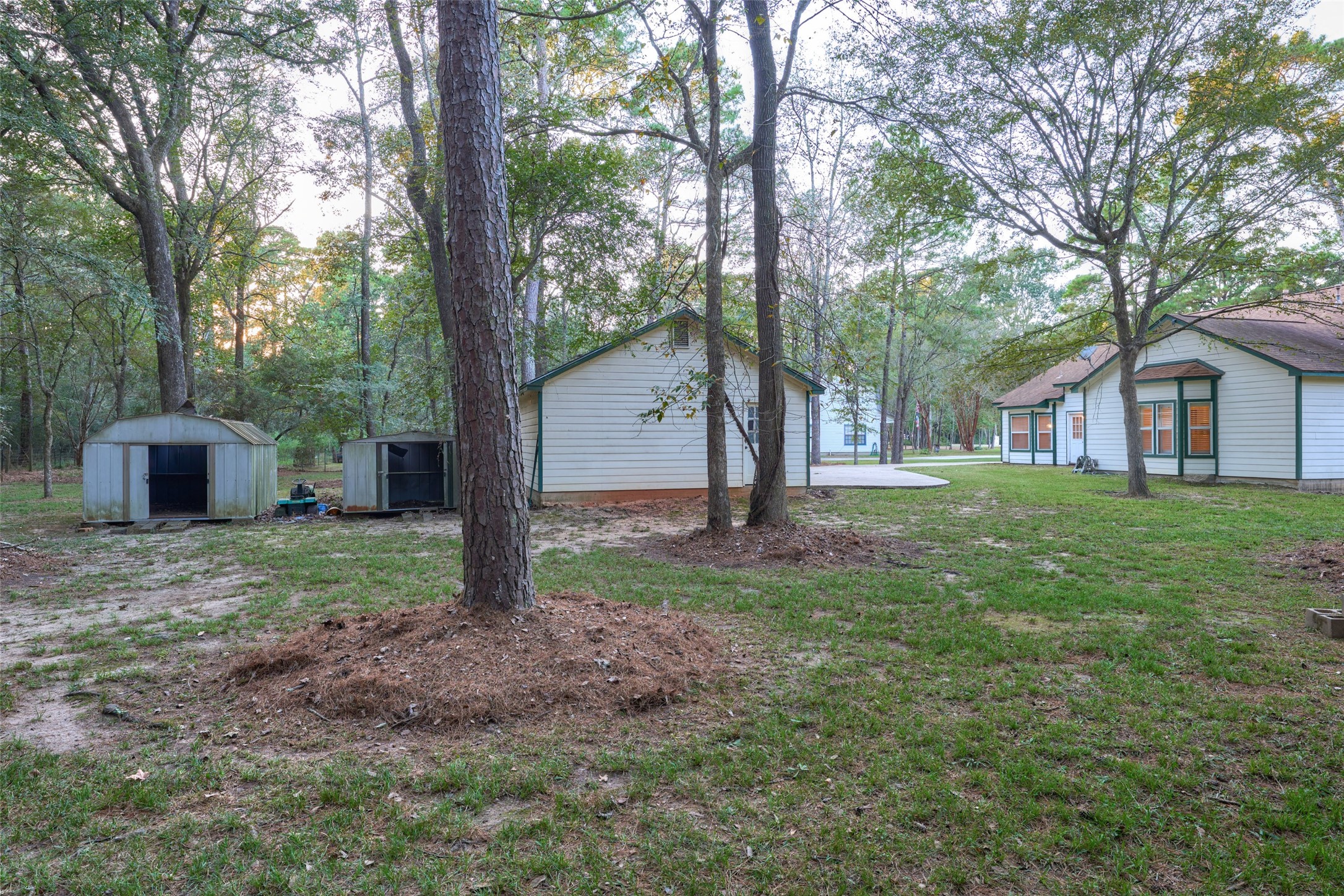12 Timber Lane, Conroe, TX 77384