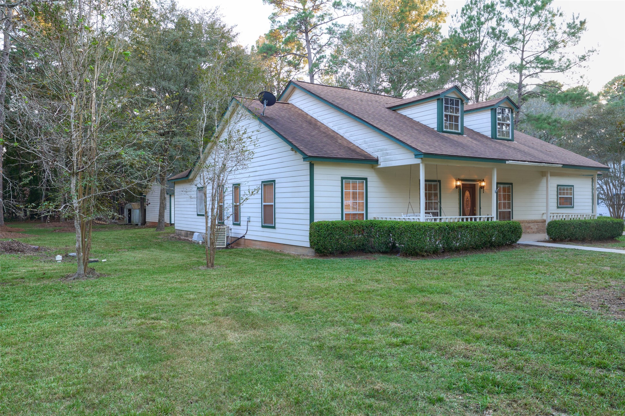 12 Timber Lane, Conroe, TX 77384