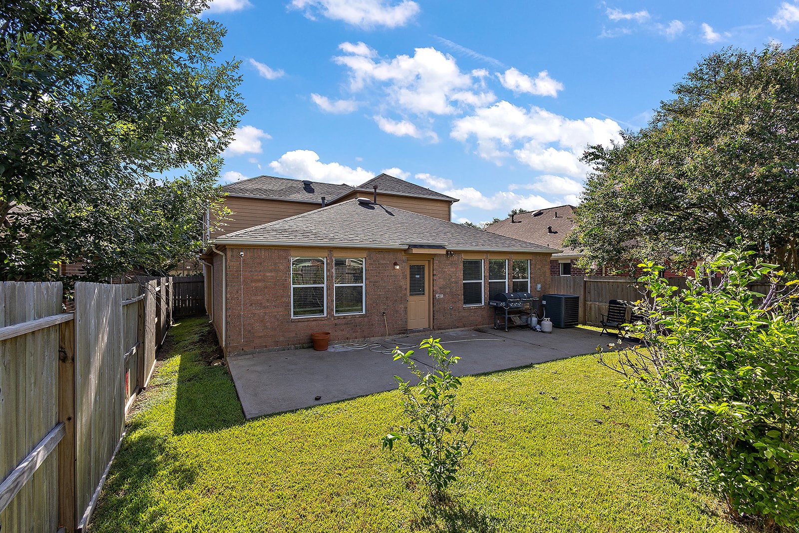 5818 Kenwood, Missouri City, TX 77459