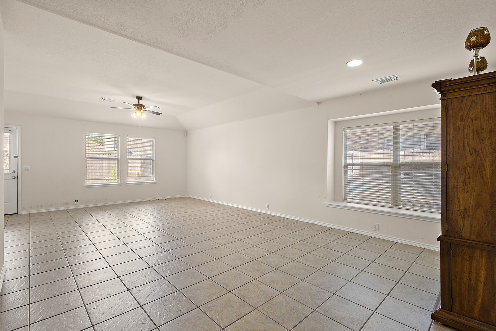 5818 Kenwood, Missouri City, TX 77459