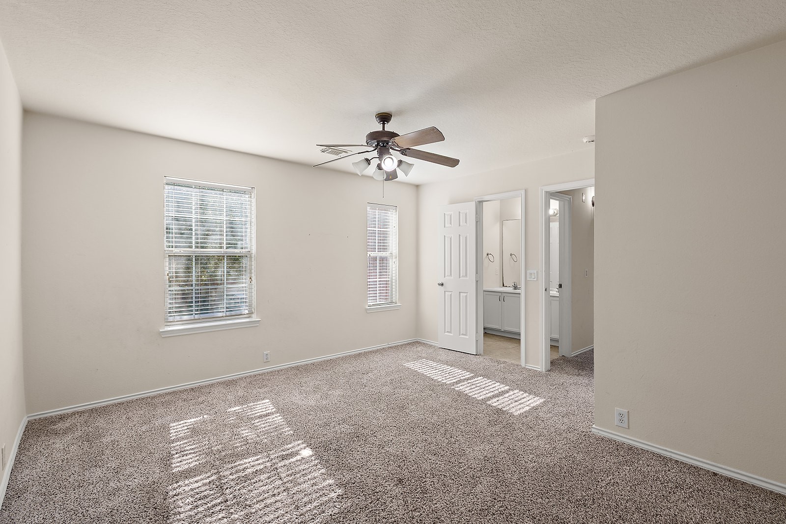 5818 Kenwood, Missouri City, TX 77459