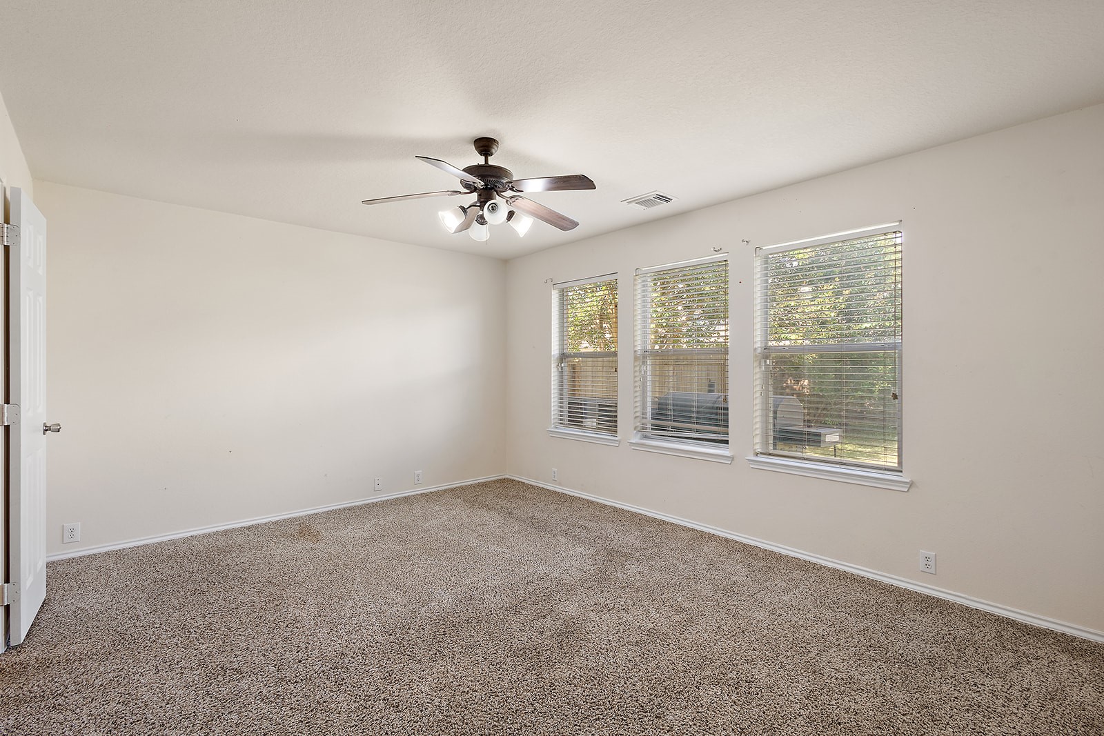 5818 Kenwood, Missouri City, TX 77459