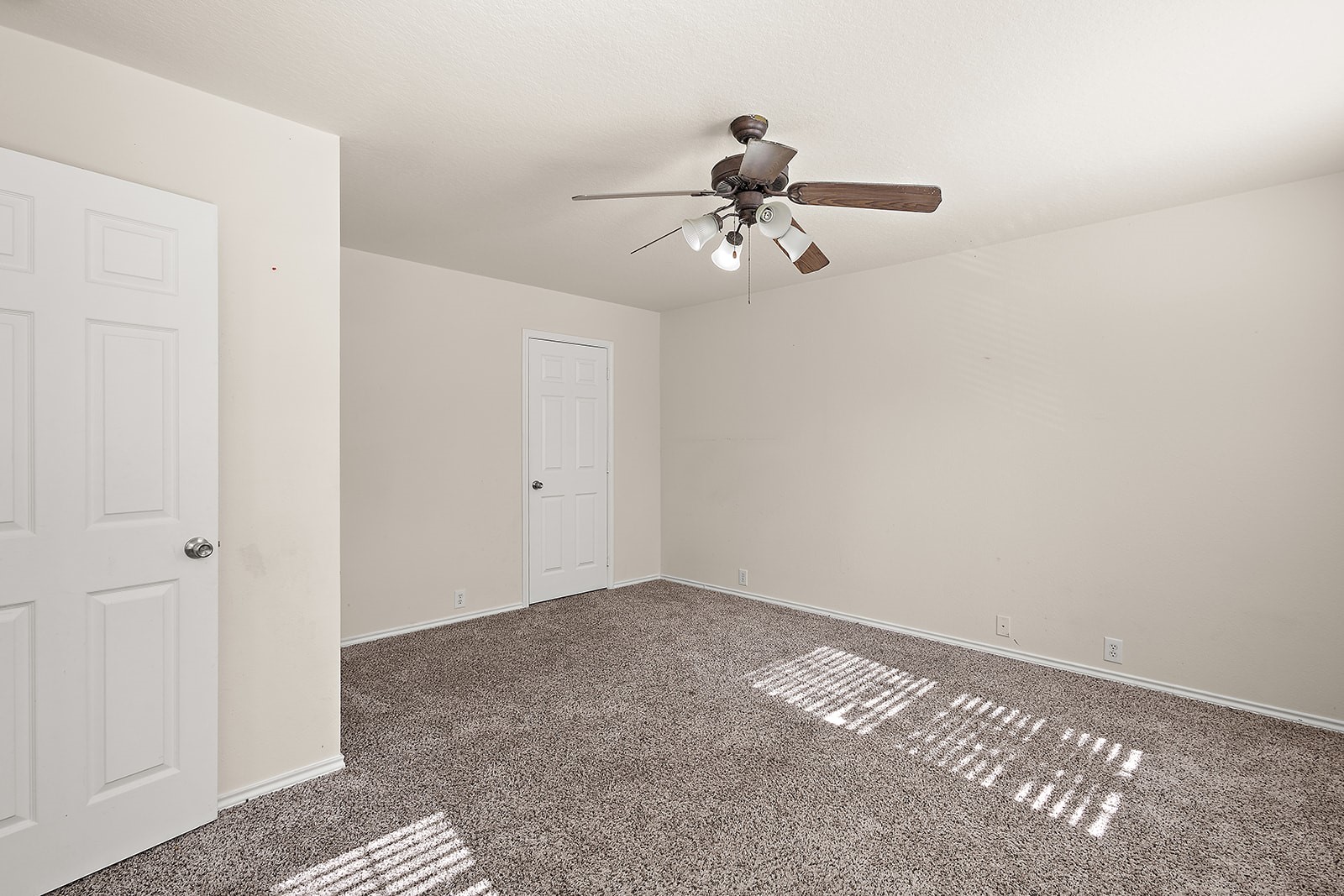 5818 Kenwood, Missouri City, TX 77459