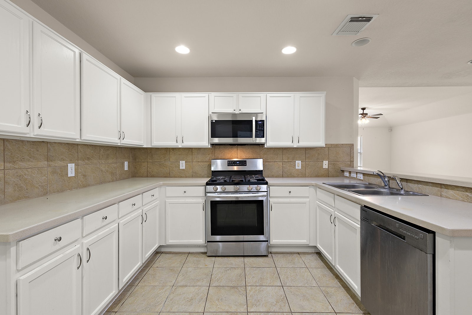 5818 Kenwood, Missouri City, TX 77459