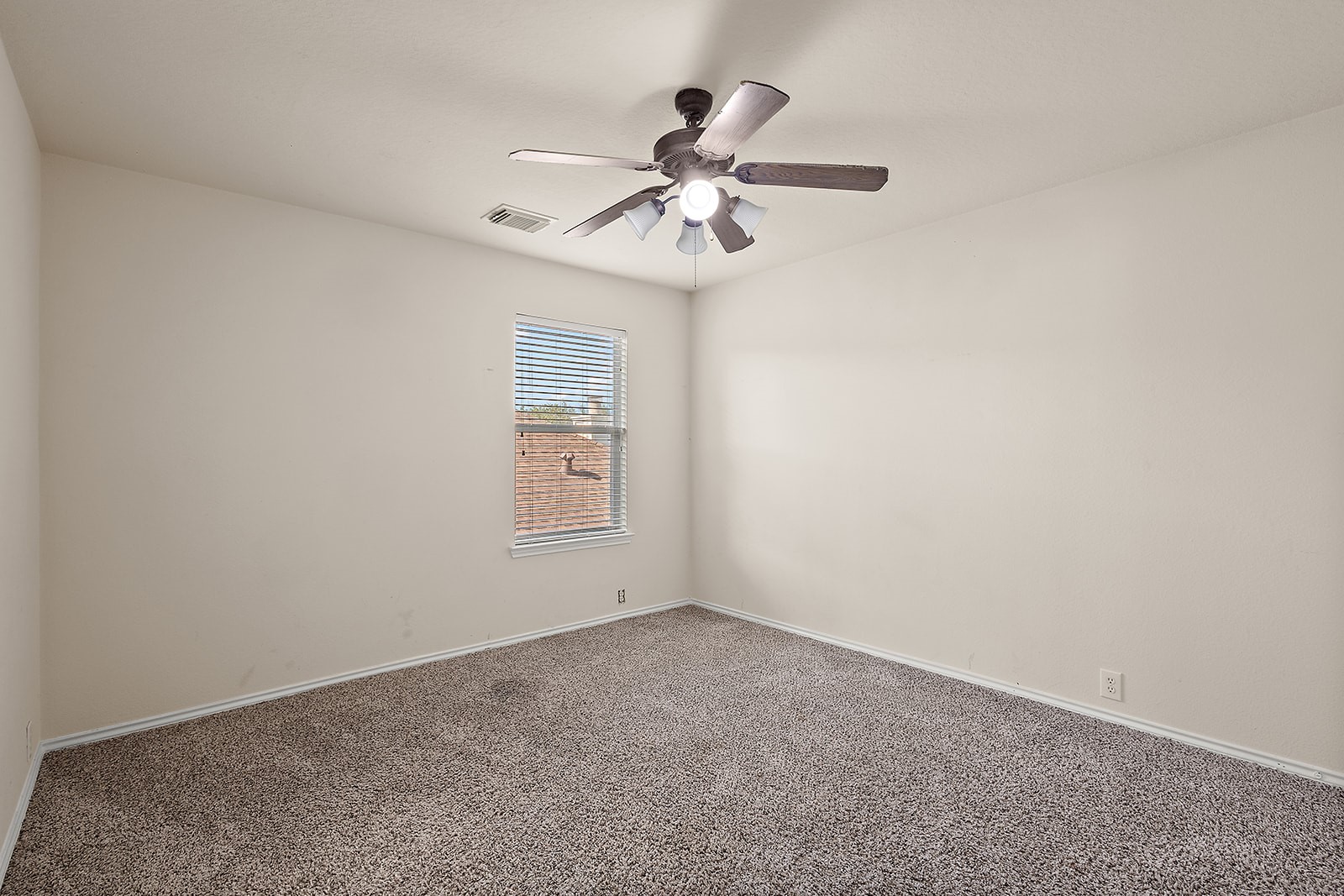 5818 Kenwood, Missouri City, TX 77459