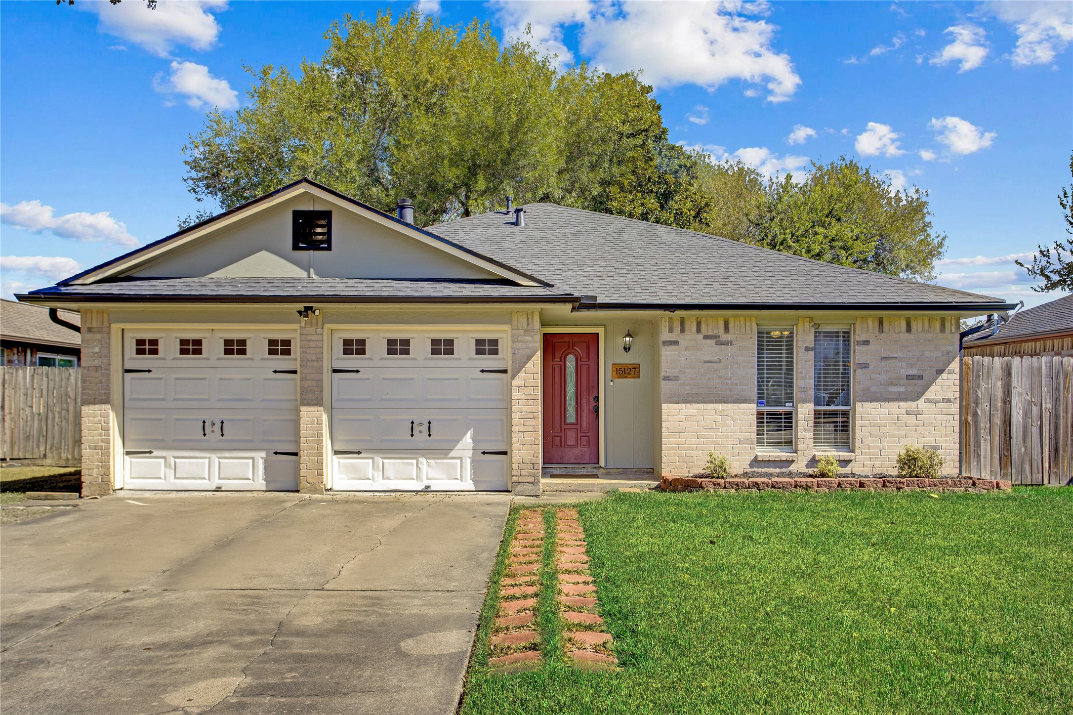 This charming home sits on a quiet street in Sterling Knoll This charming home sits on a quiet street in Sterling Knoll