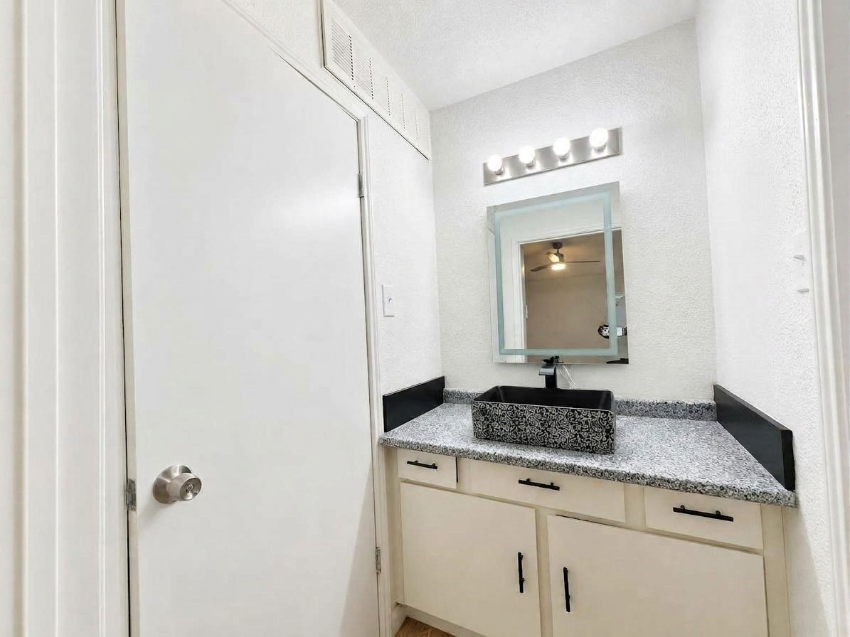 9550 Deering Drive, #509, Houston, TX 77036