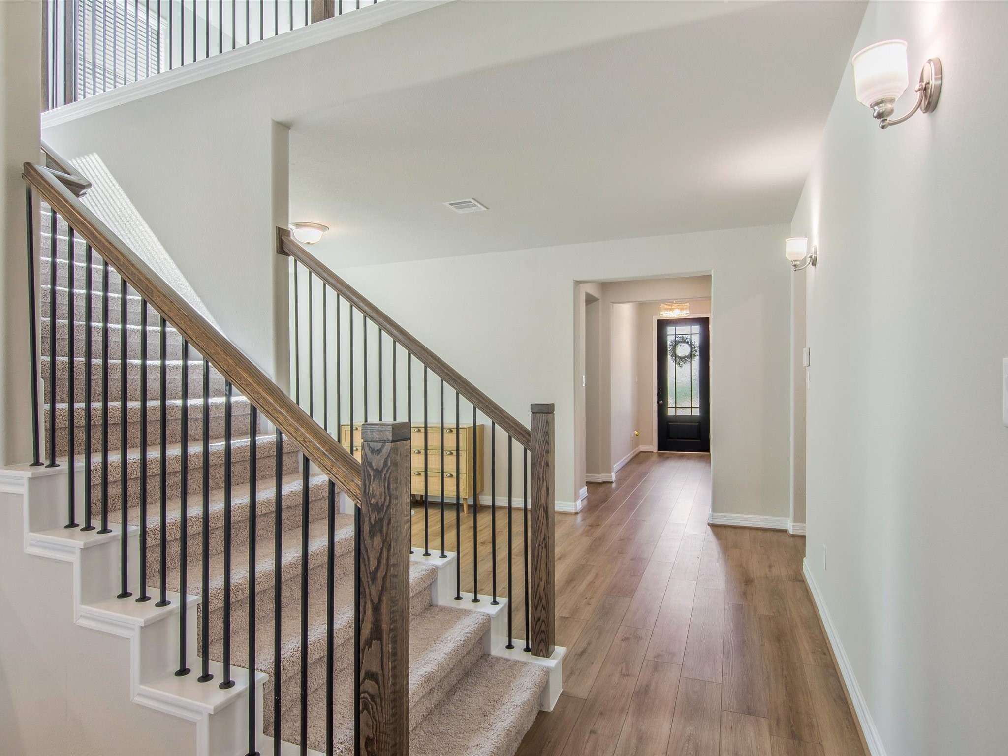 Very open floorplan with a straight view from the front door. Very open floorplan with a straight view from the front door.