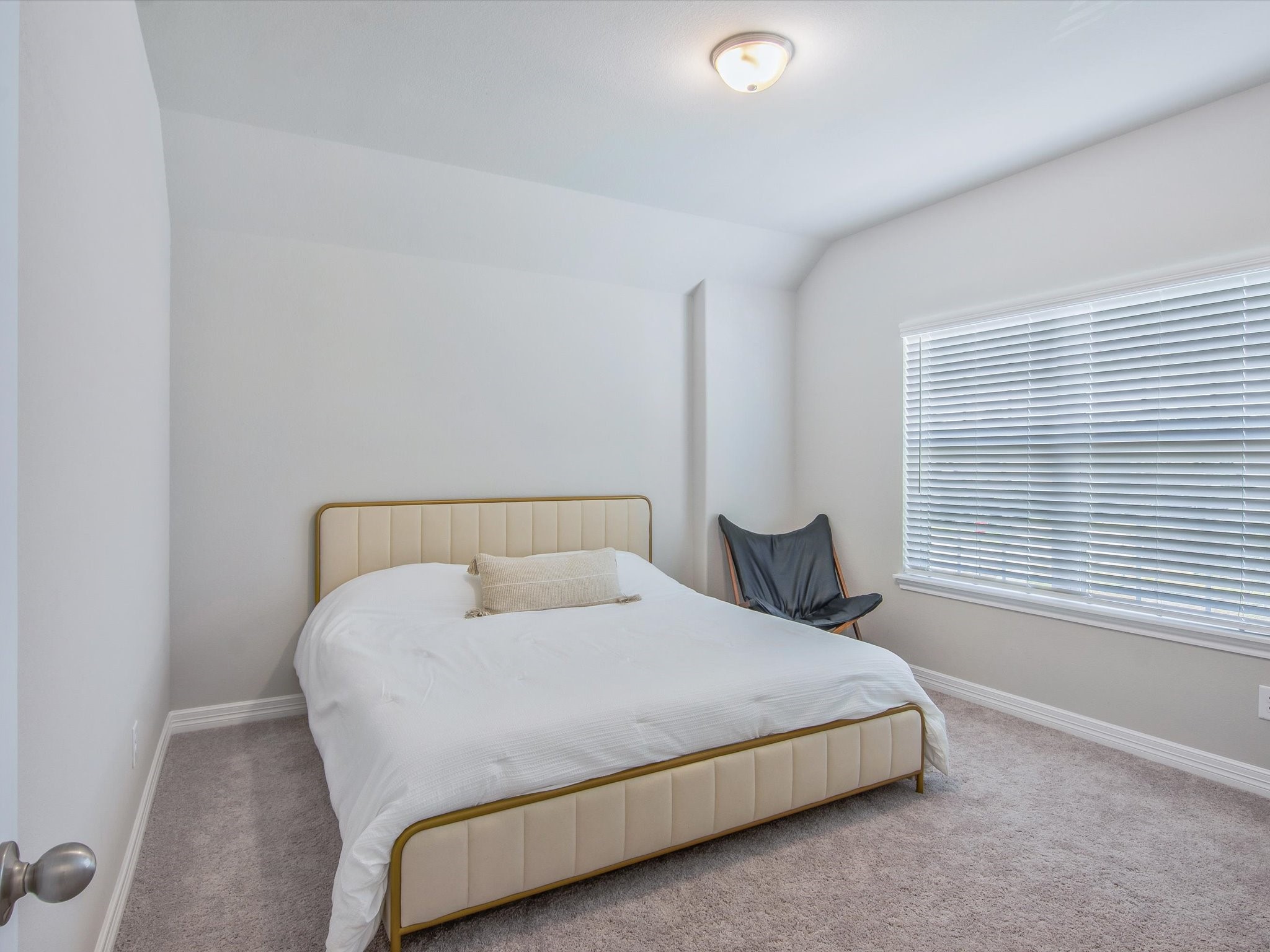 Guest bedroom upstairs