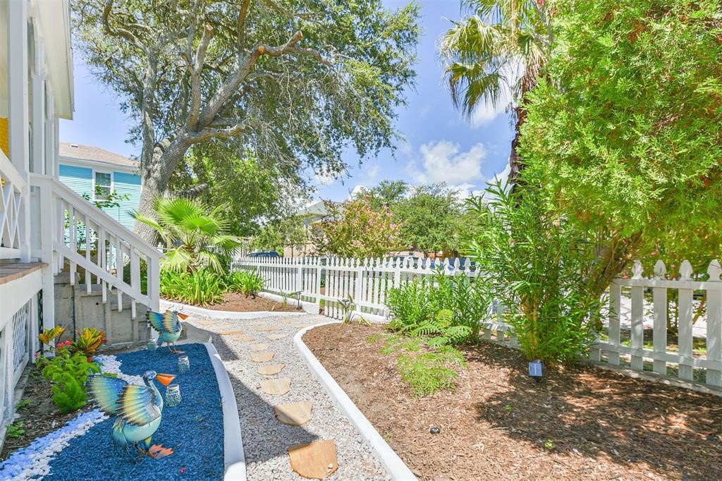 2015 Avenue O, Galveston, TX 77550