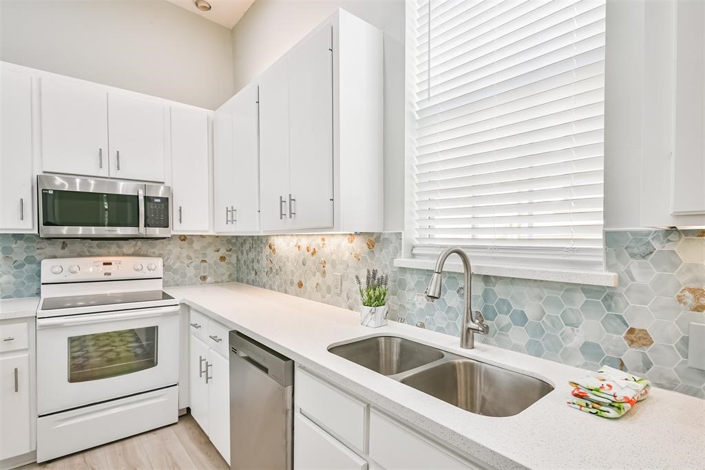 2015 Avenue O, Galveston, TX 77550