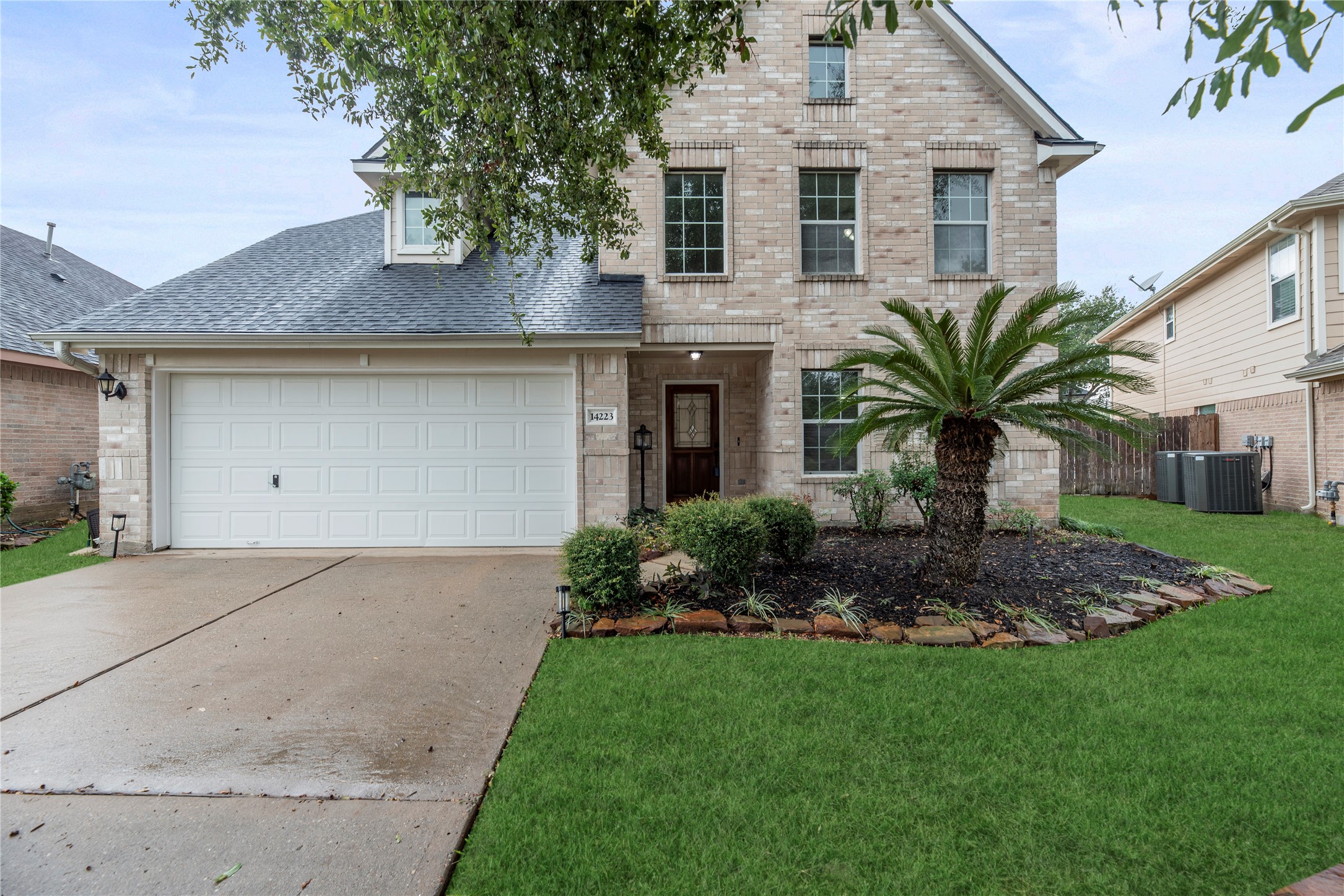 Welcome to 14223 Pinefrost Lane. Welcome to 14223 Pinefrost Lane.