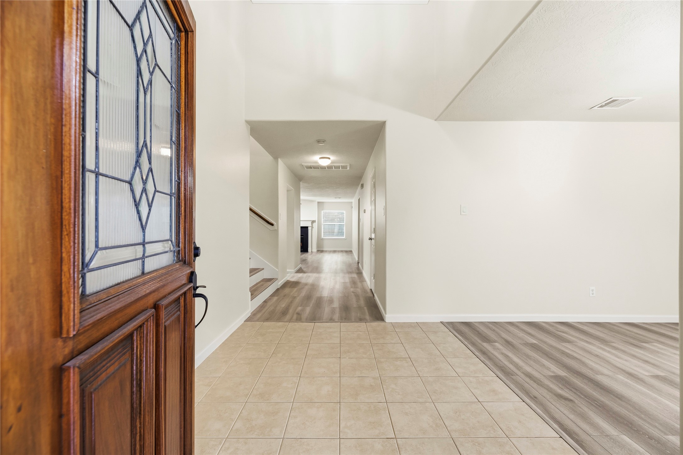 Inviting front entry.
