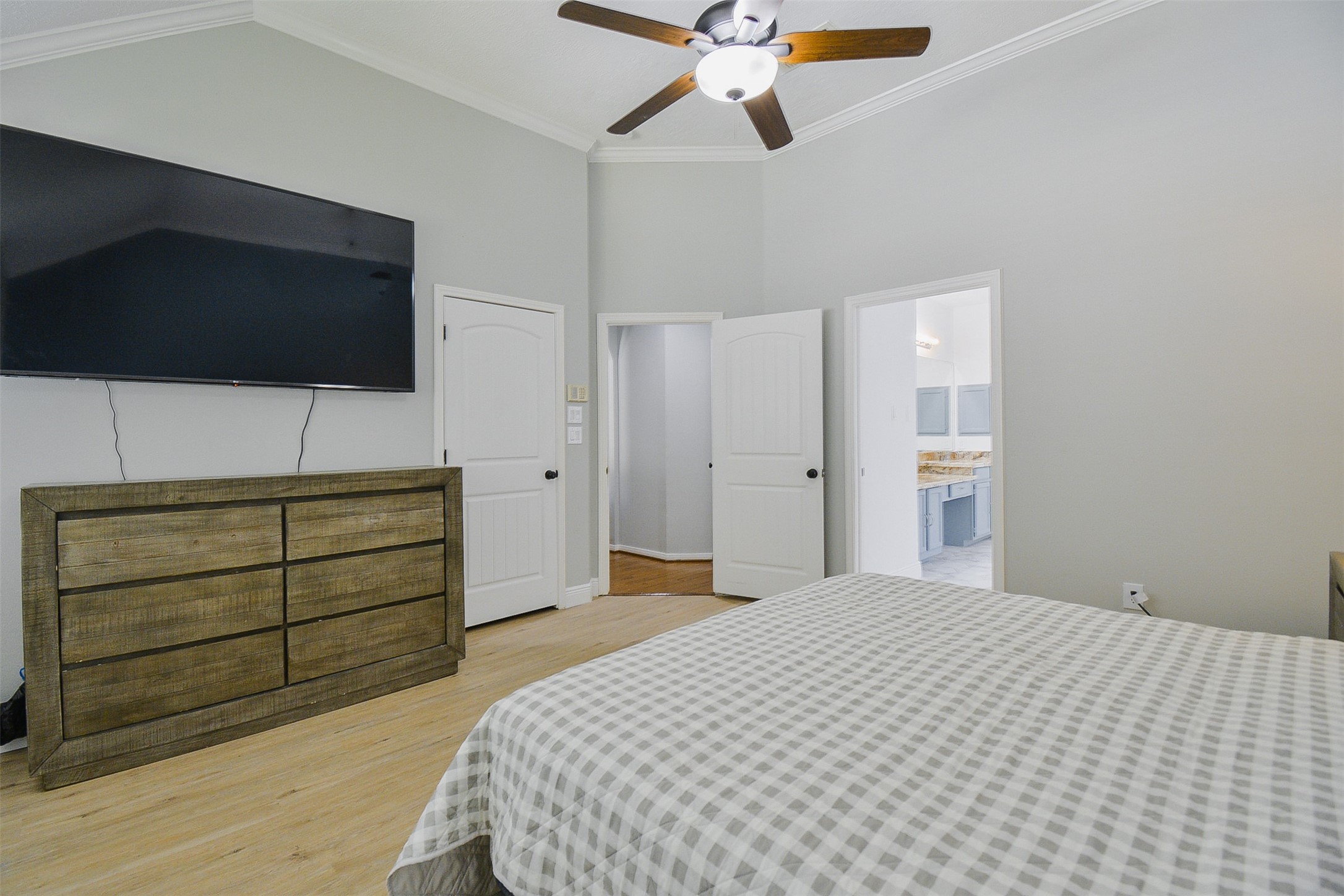 4910 Pine Prairie Lane, Houston, TX 77345