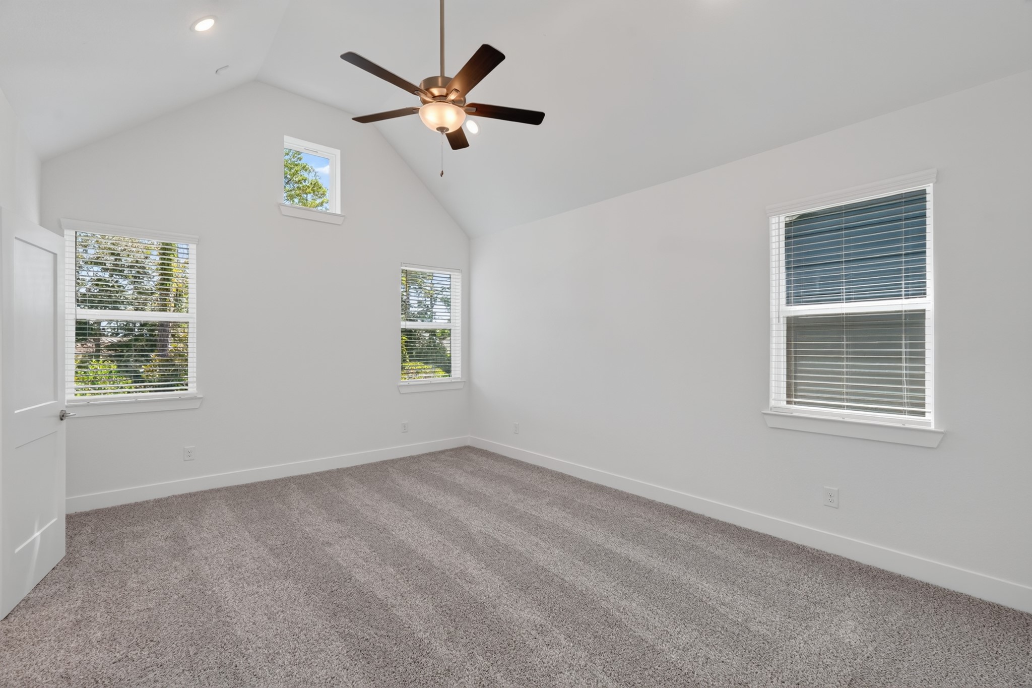 536 Red Cascade Trail, Willis, TX 77318