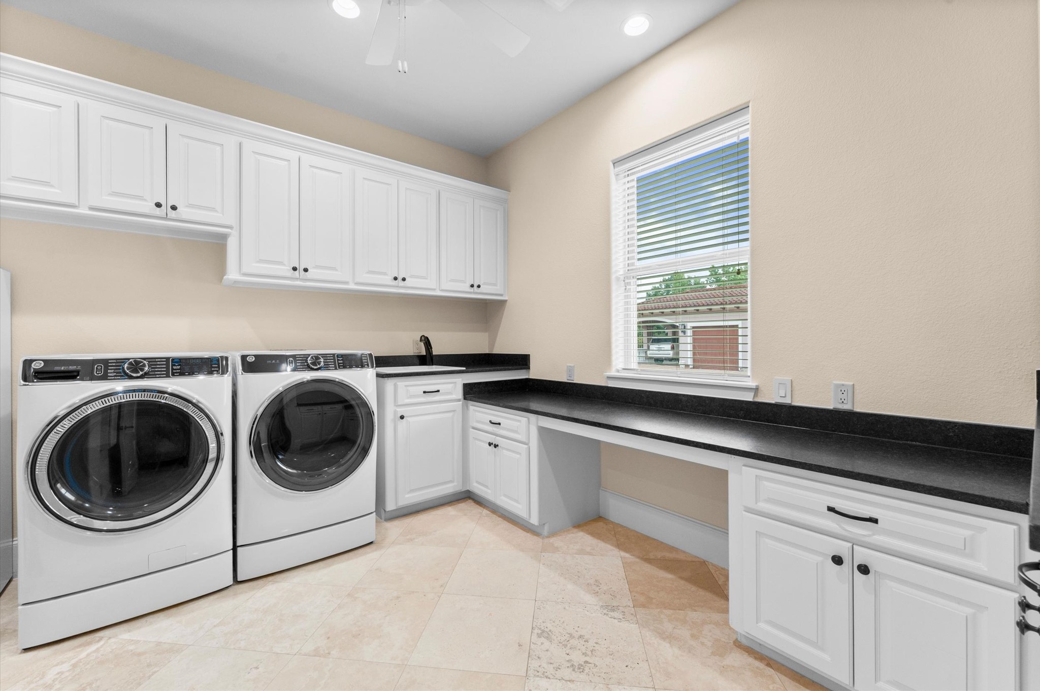 Laundry/utility room