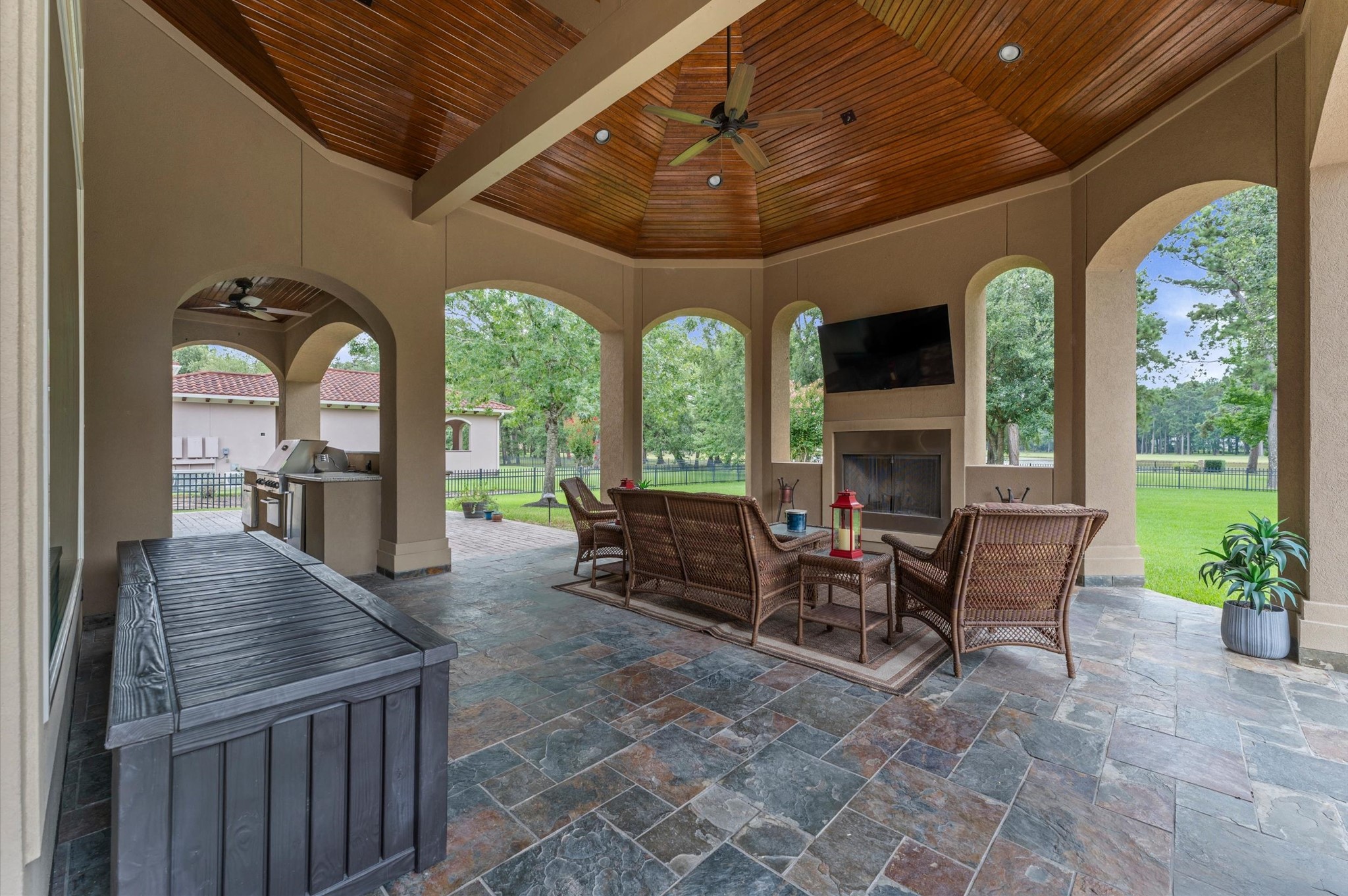 28427 Woodsons Lake Drive, Spring, TX 77386