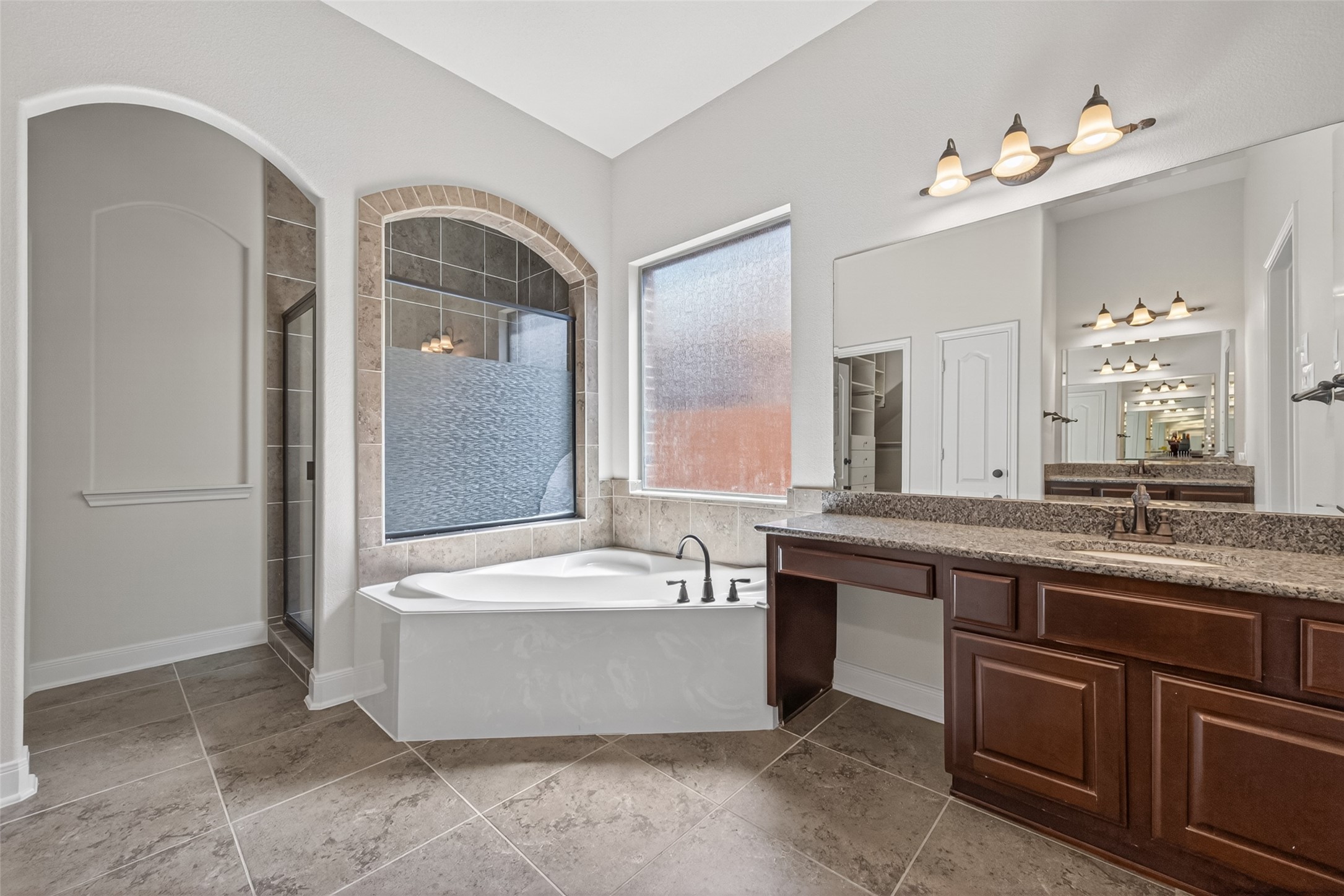 Primary bath