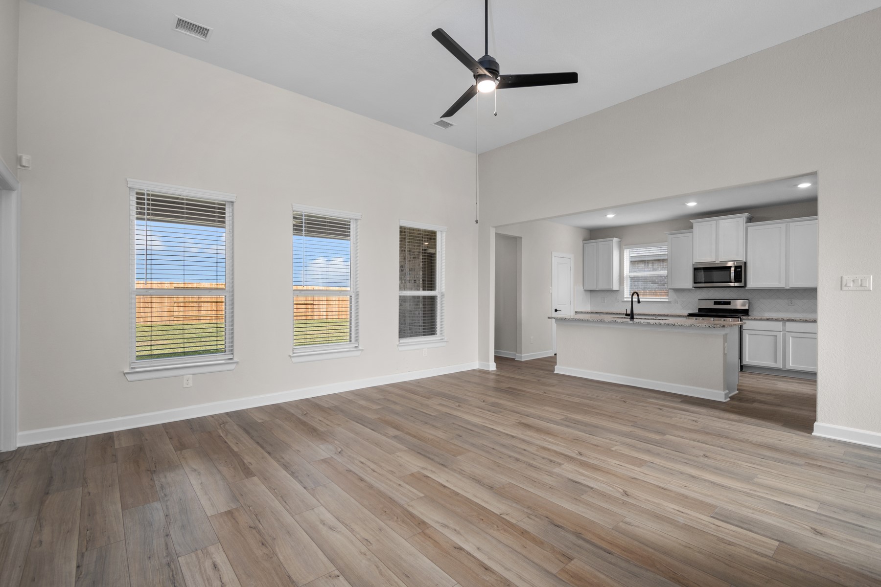 13919 Starboard Reach Drive, Texas City, TX 77510