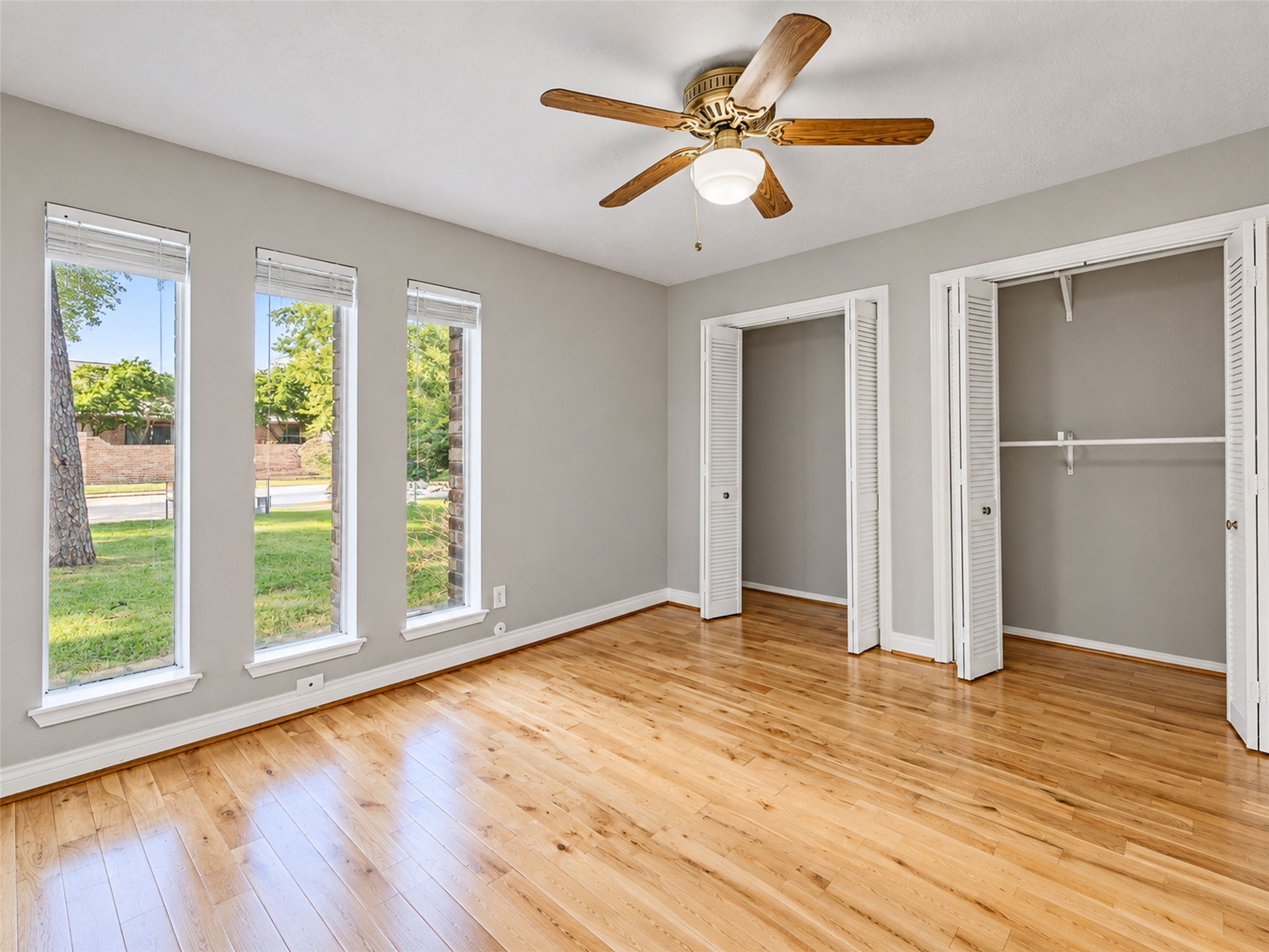 5895 Southern Hills Drive, Houston, TX 77069