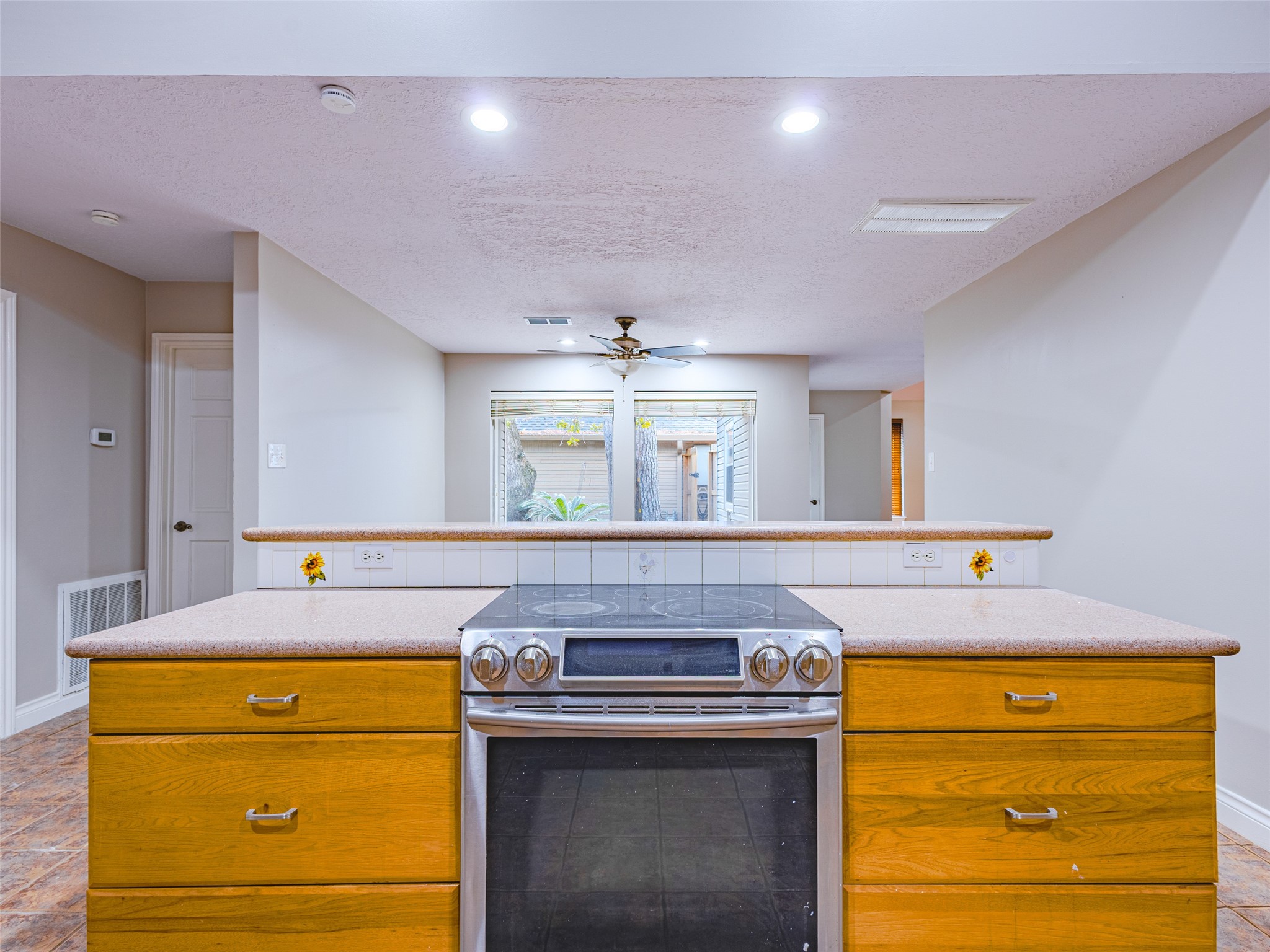 5895 Southern Hills Drive, Houston, TX 77069