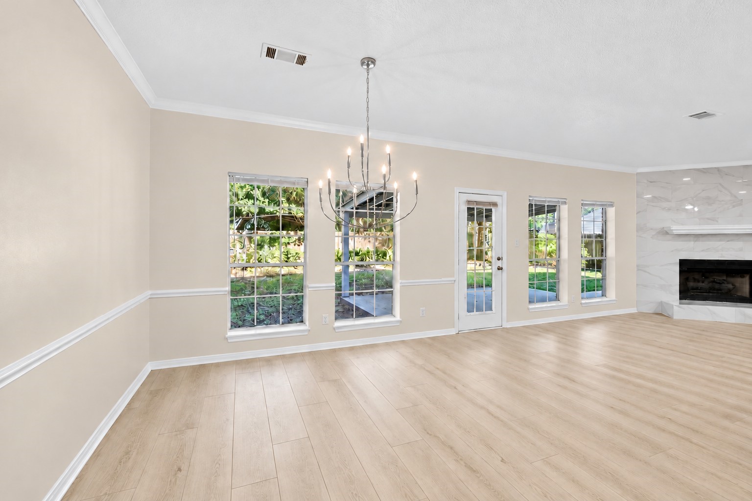 120 Hiwon Drive, Conroe, TX 77304 120 Hiwon Drive, Conroe, TX 77304