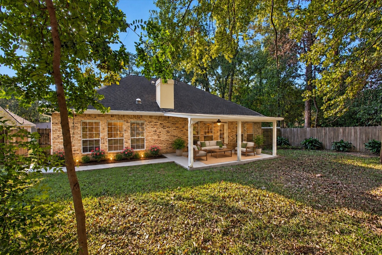 120 Hiwon Drive, Conroe, TX 77304