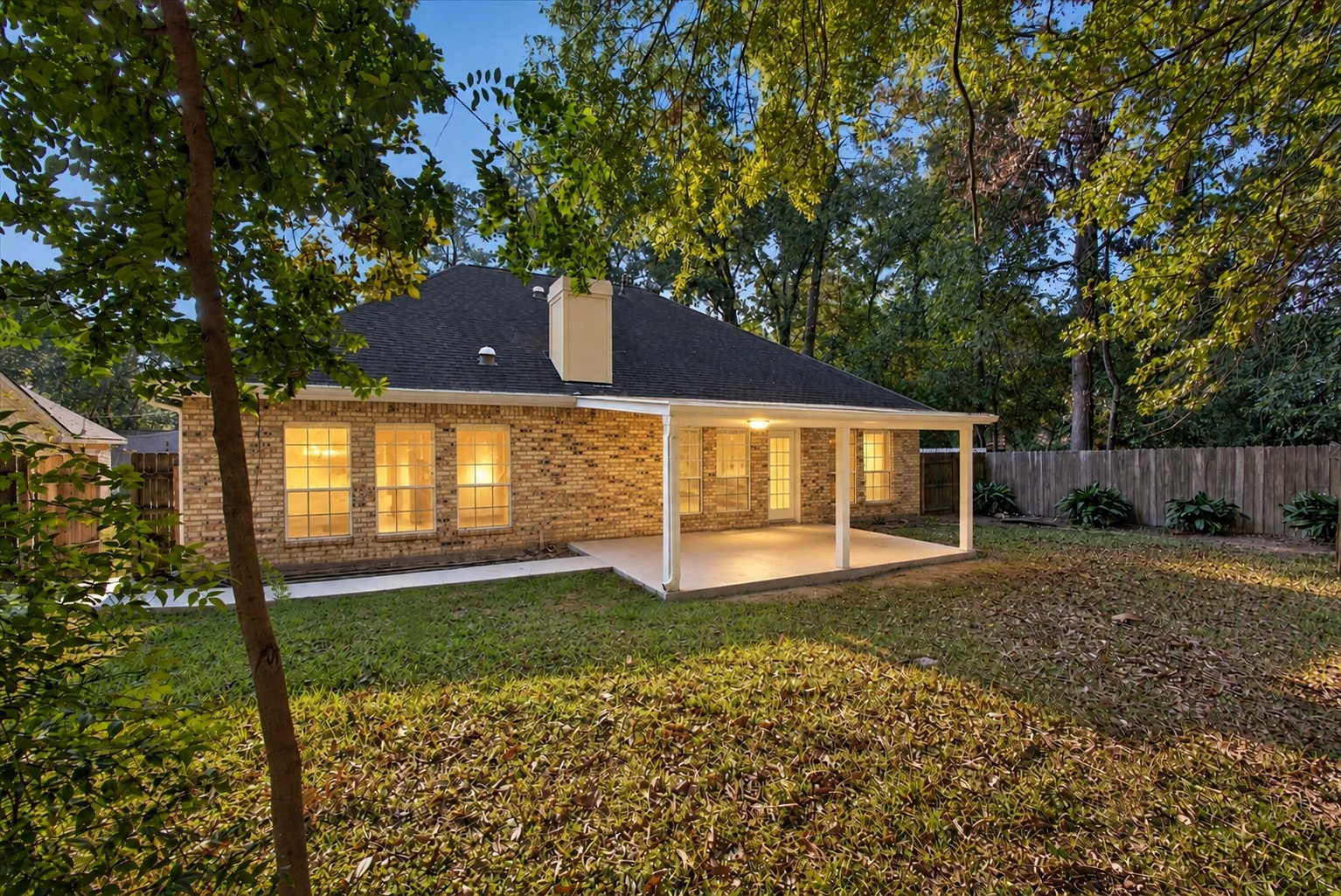 120 Hiwon Drive, Conroe, TX 77304