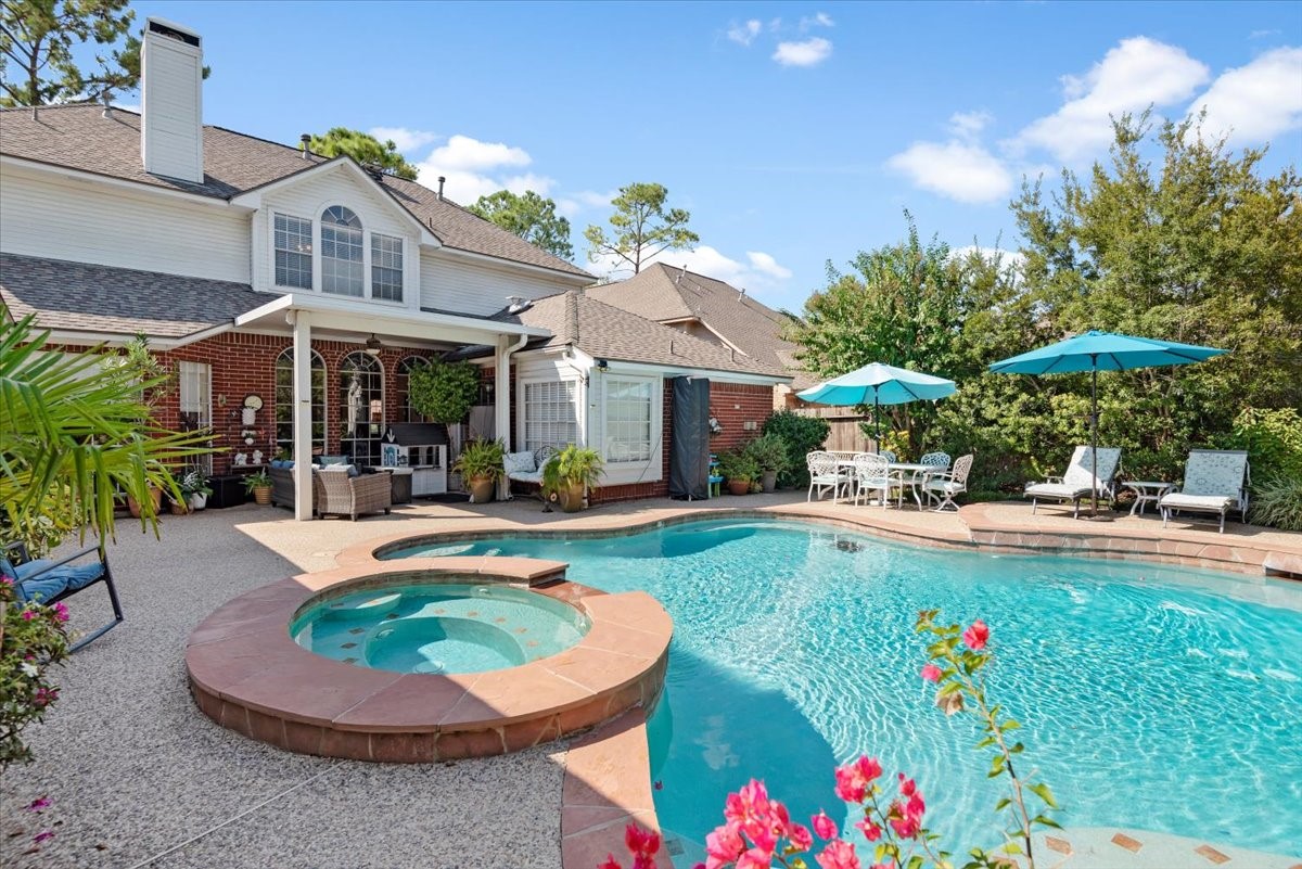 15214 Evergreen Knoll Lane, Cypress, TX 77433
