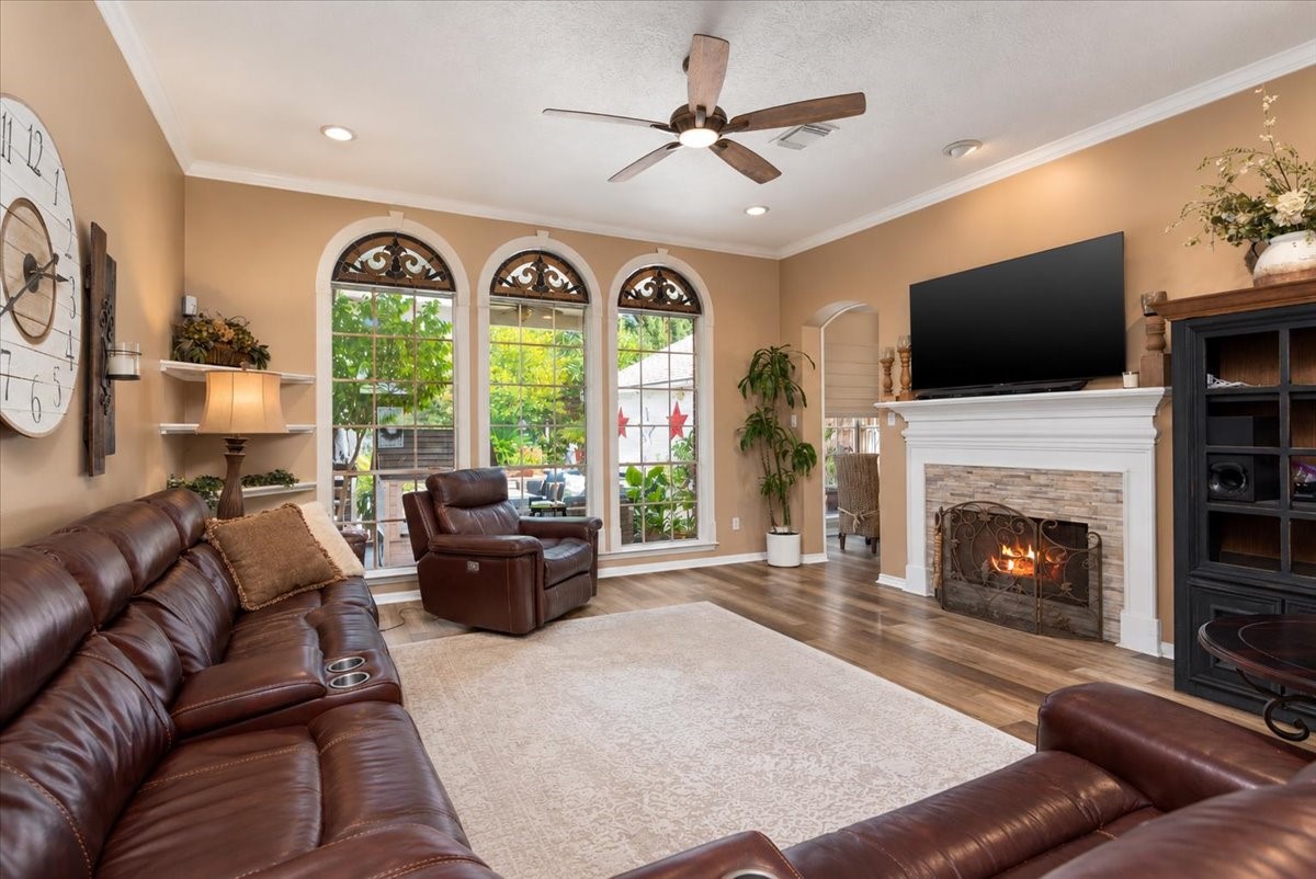15214 Evergreen Knoll Lane, Cypress, TX 77433