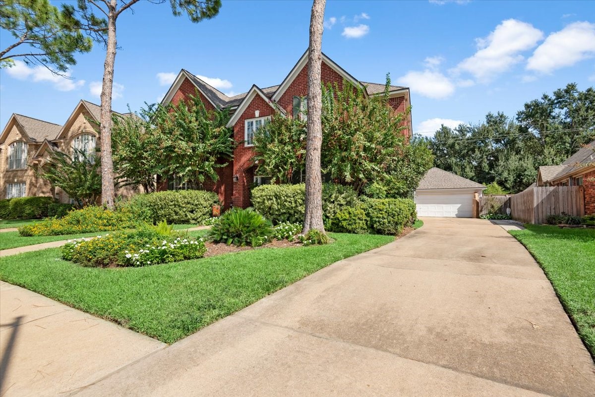 15214 Evergreen Knoll Lane, Cypress, TX 77433