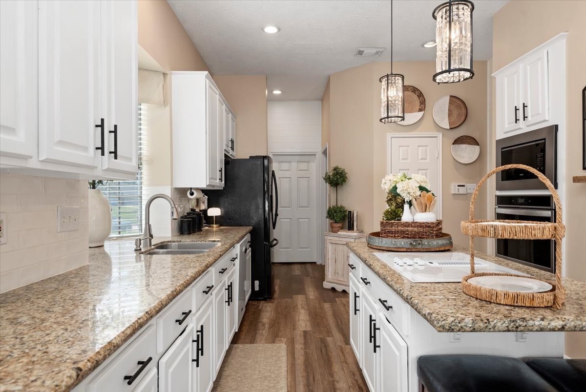 15214 Evergreen Knoll Lane, Cypress, TX 77433