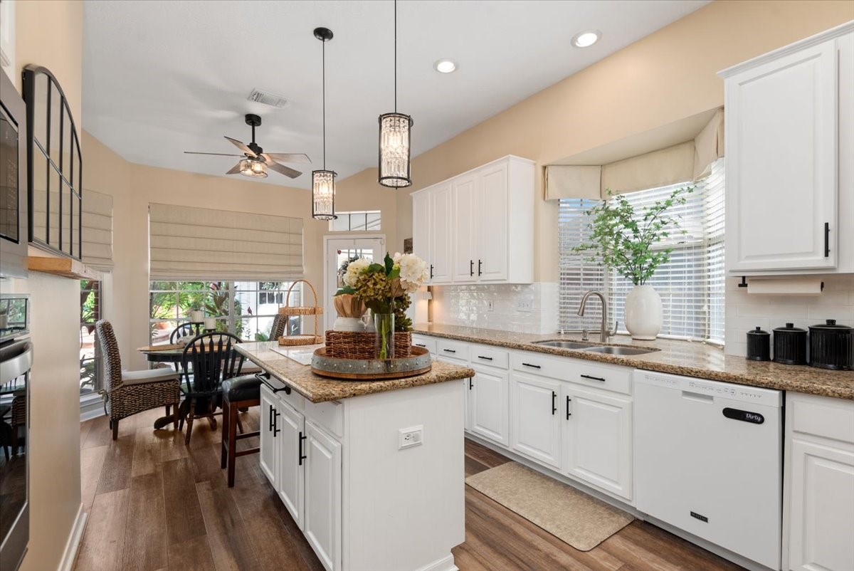 15214 Evergreen Knoll Lane, Cypress, TX 77433