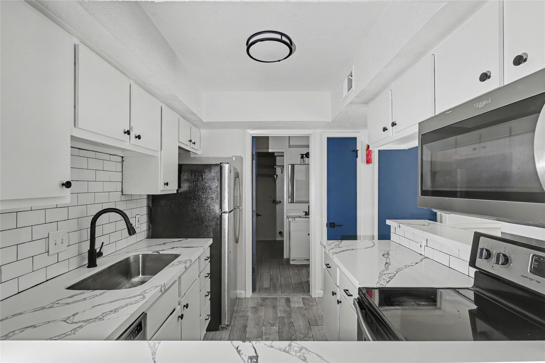 2119 Barr Street, #A, Houston, TX 77080 2119 Barr Street, #A, Houston, TX 77080