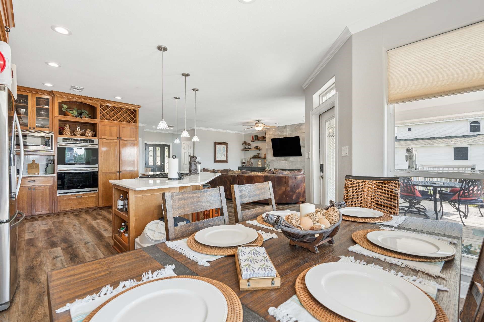 515 Westerly Drive, Tiki Island, TX 77554