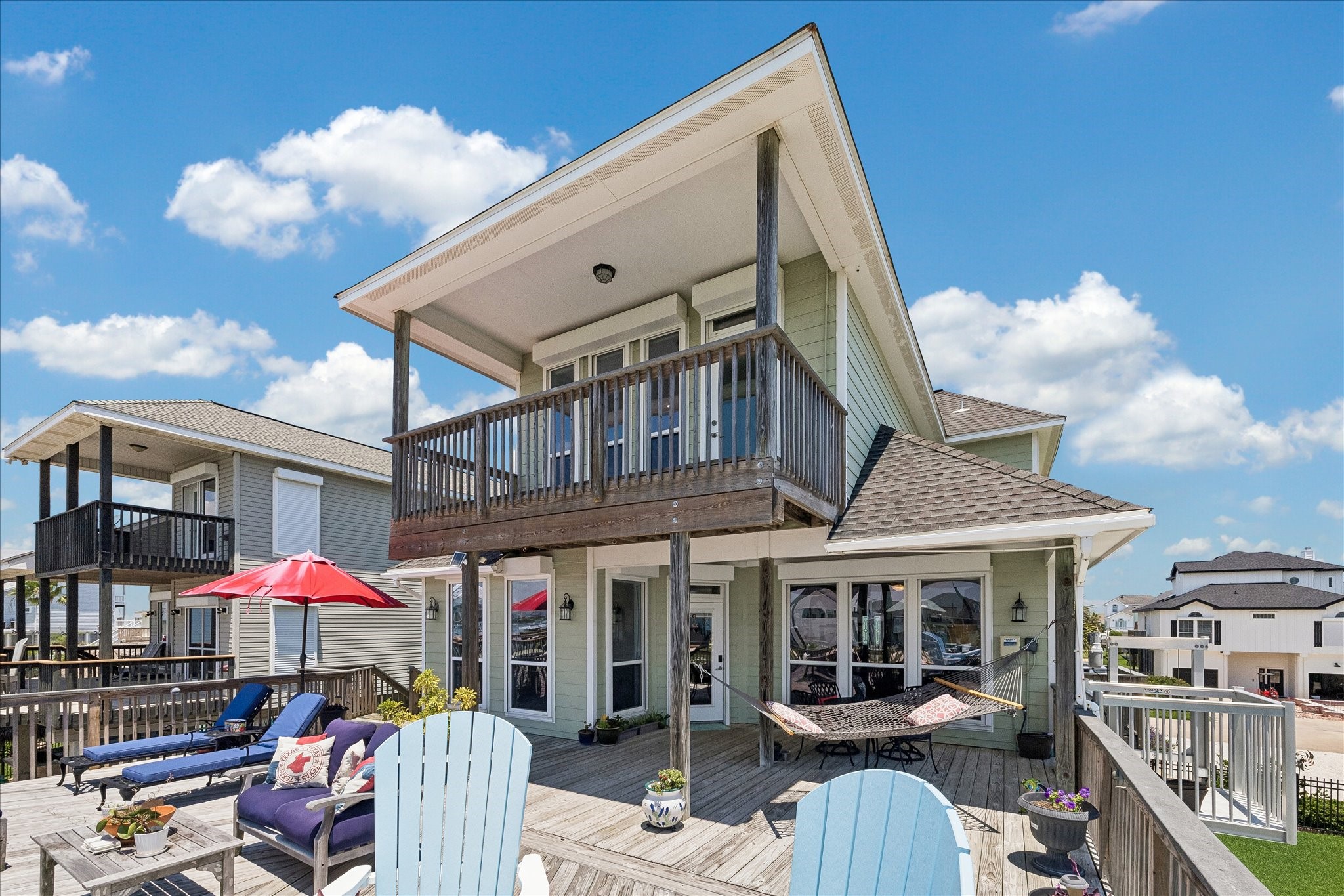 Another view of outdoor deck area off of living.