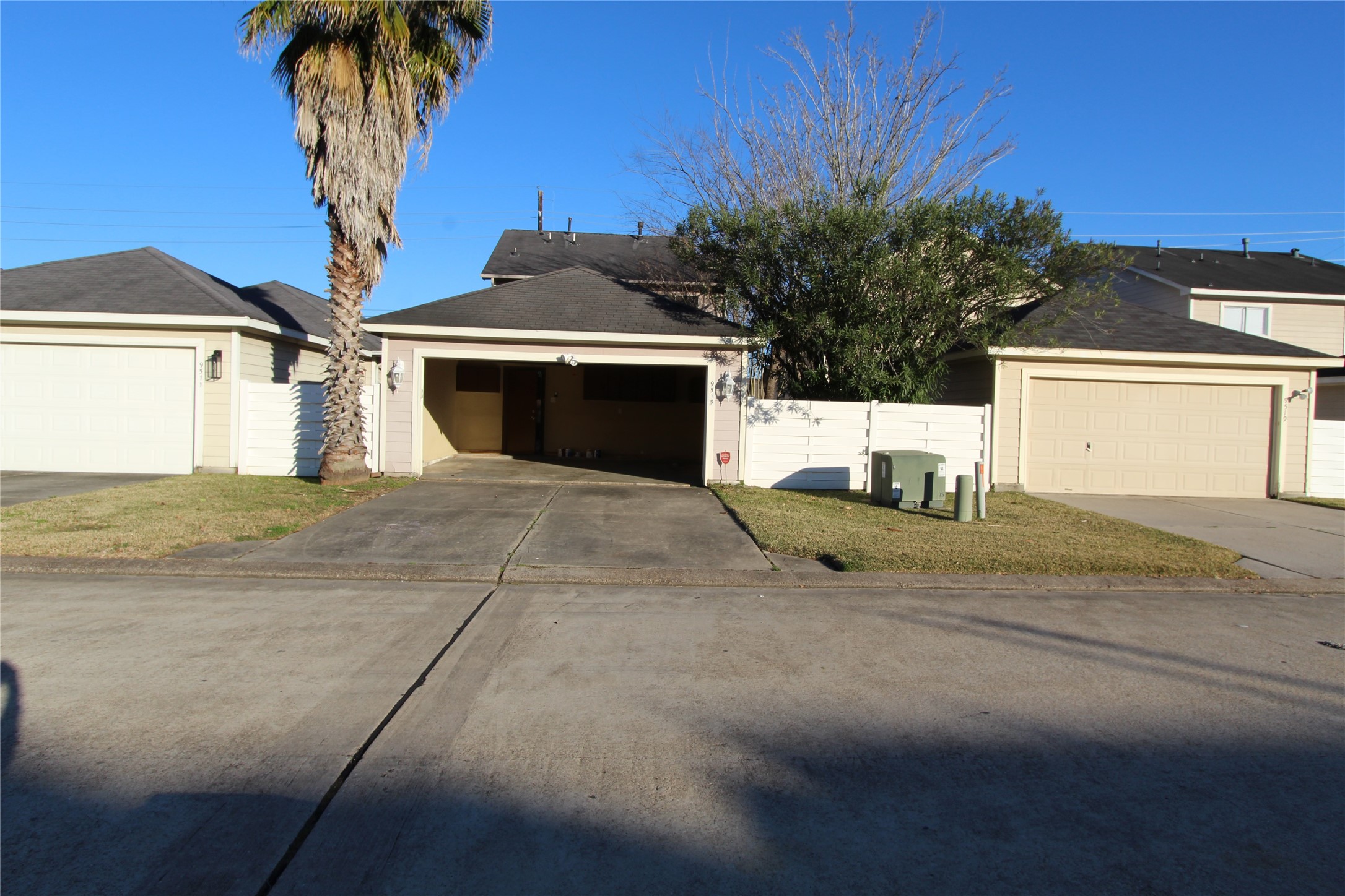 9515 Farrell Drive, Houston, TX 77070