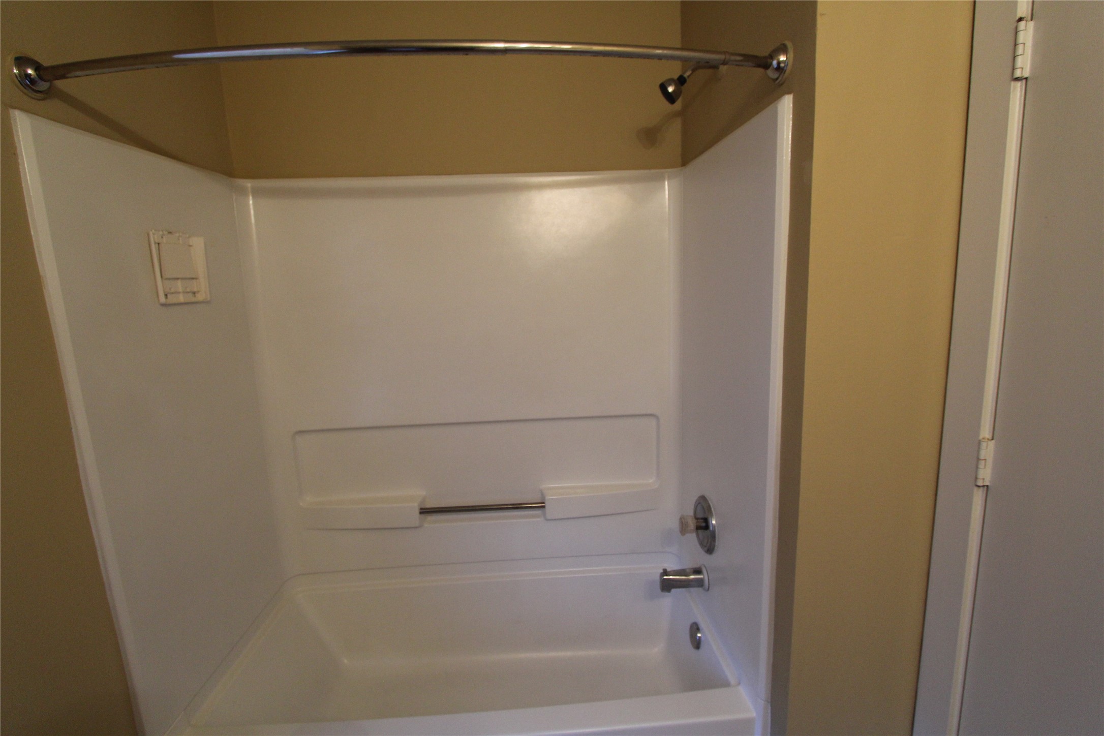 9515 Farrell Drive, Houston, TX 77070