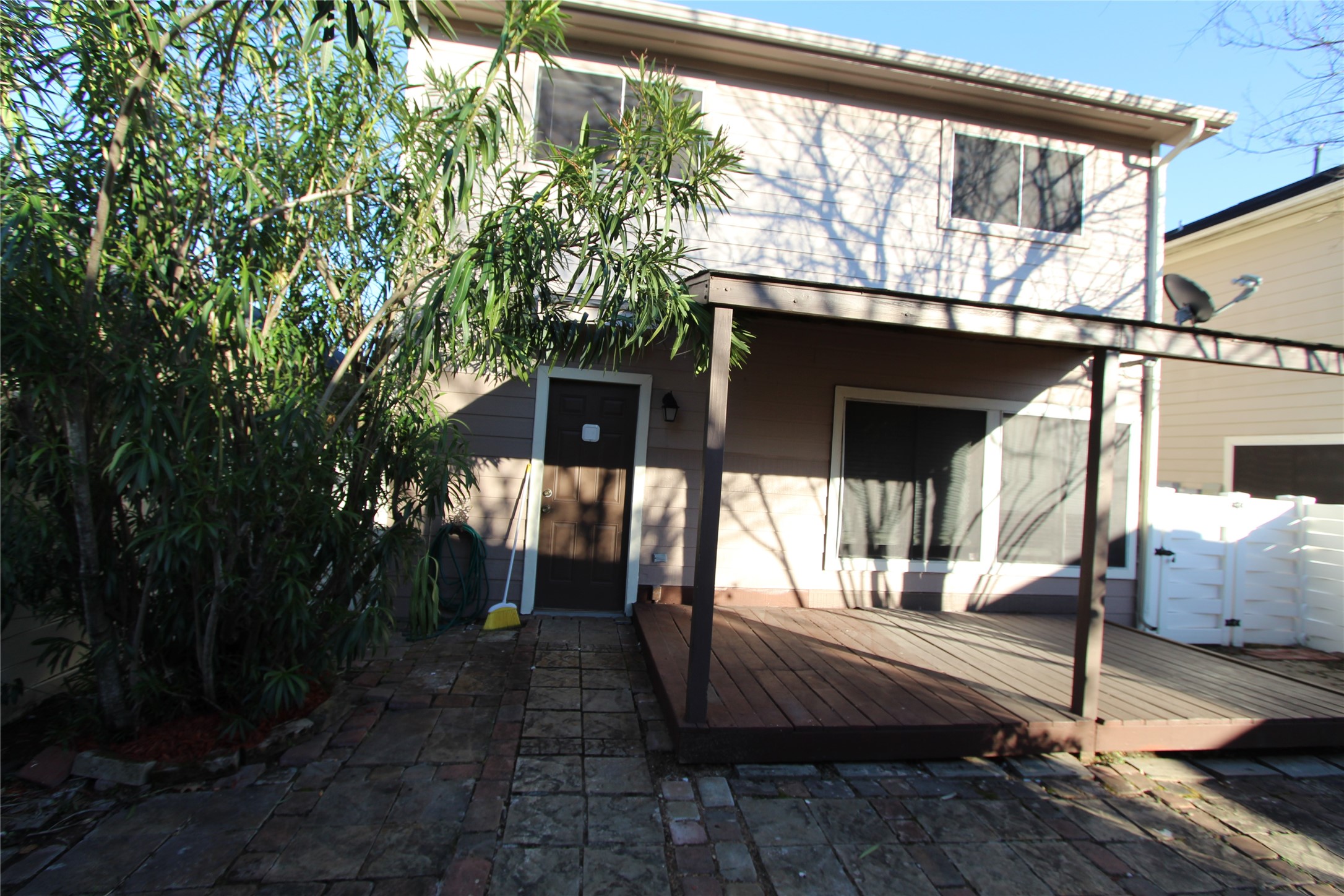 9515 Farrell Drive, Houston, TX 77070