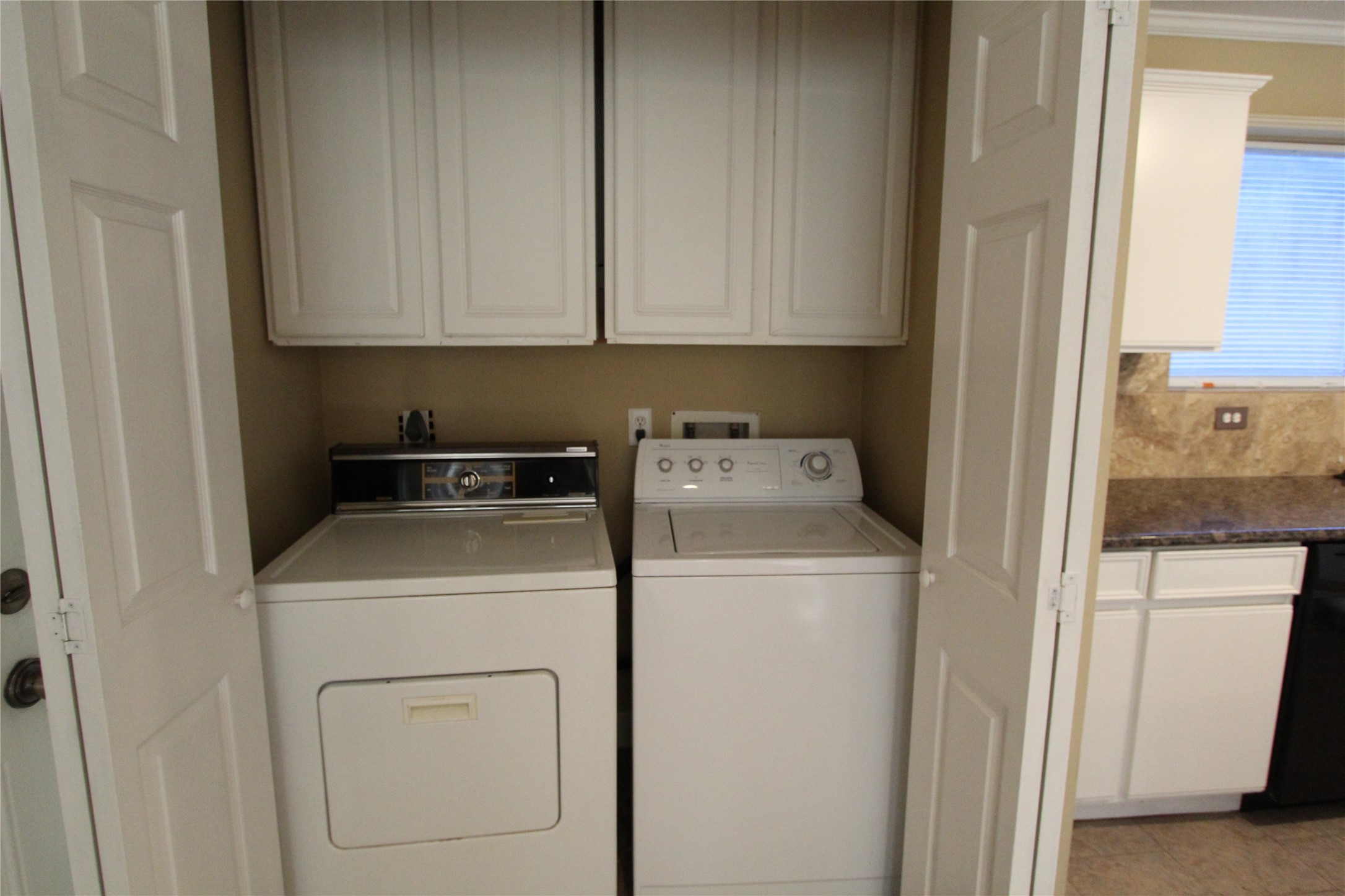 9515 Farrell Drive, Houston, TX 77070