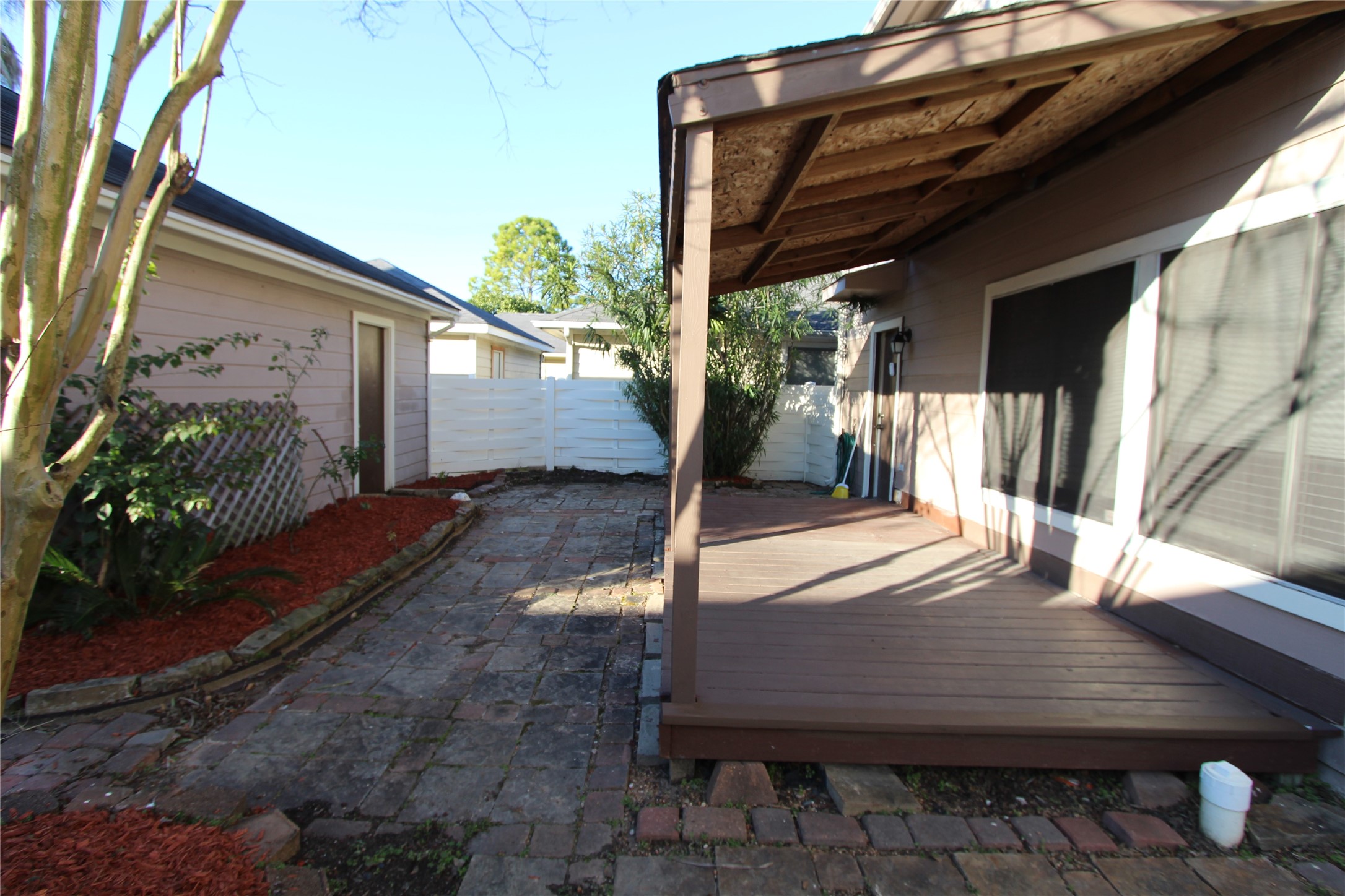 9515 Farrell Drive, Houston, TX 77070