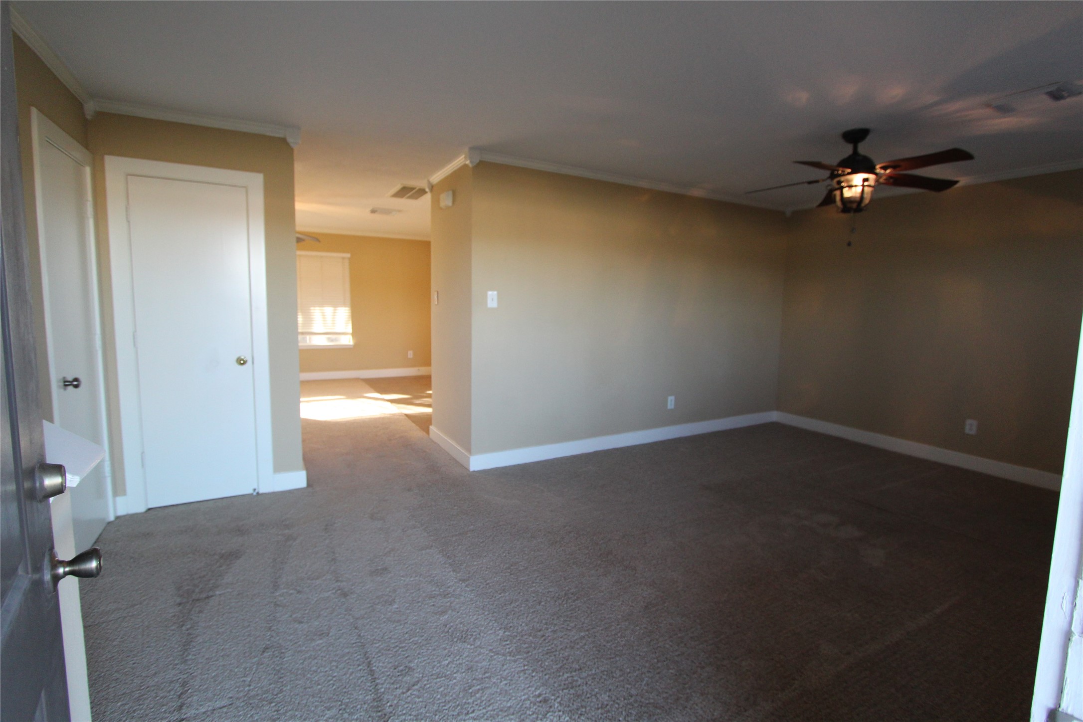 9515 Farrell Drive, Houston, TX 77070