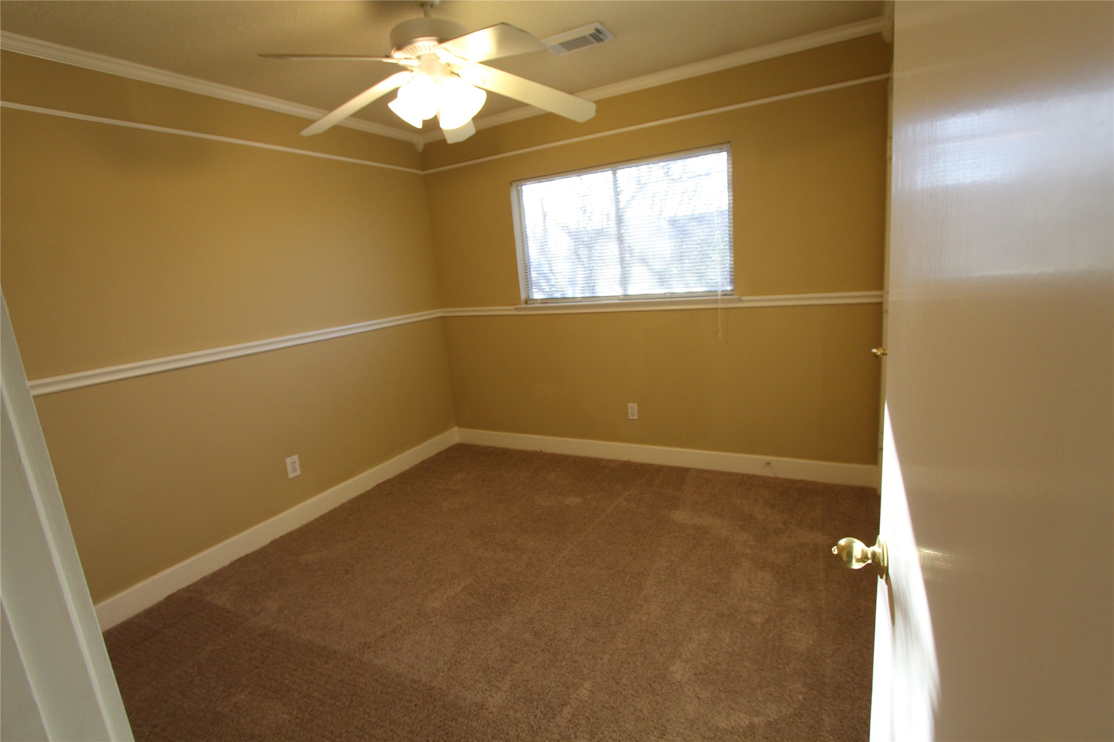 9515 Farrell Drive, Houston, TX 77070
