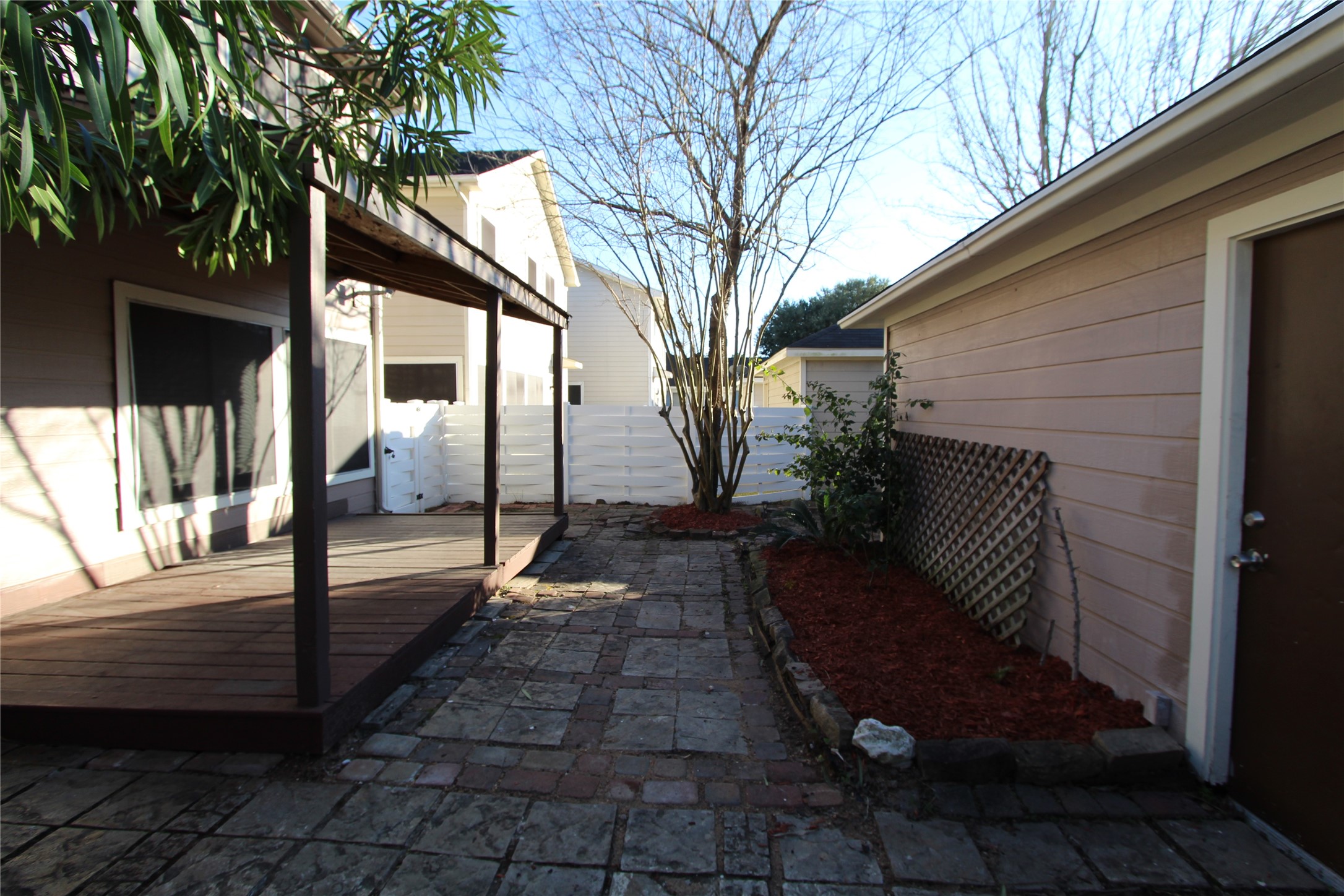9515 Farrell Drive, Houston, TX 77070